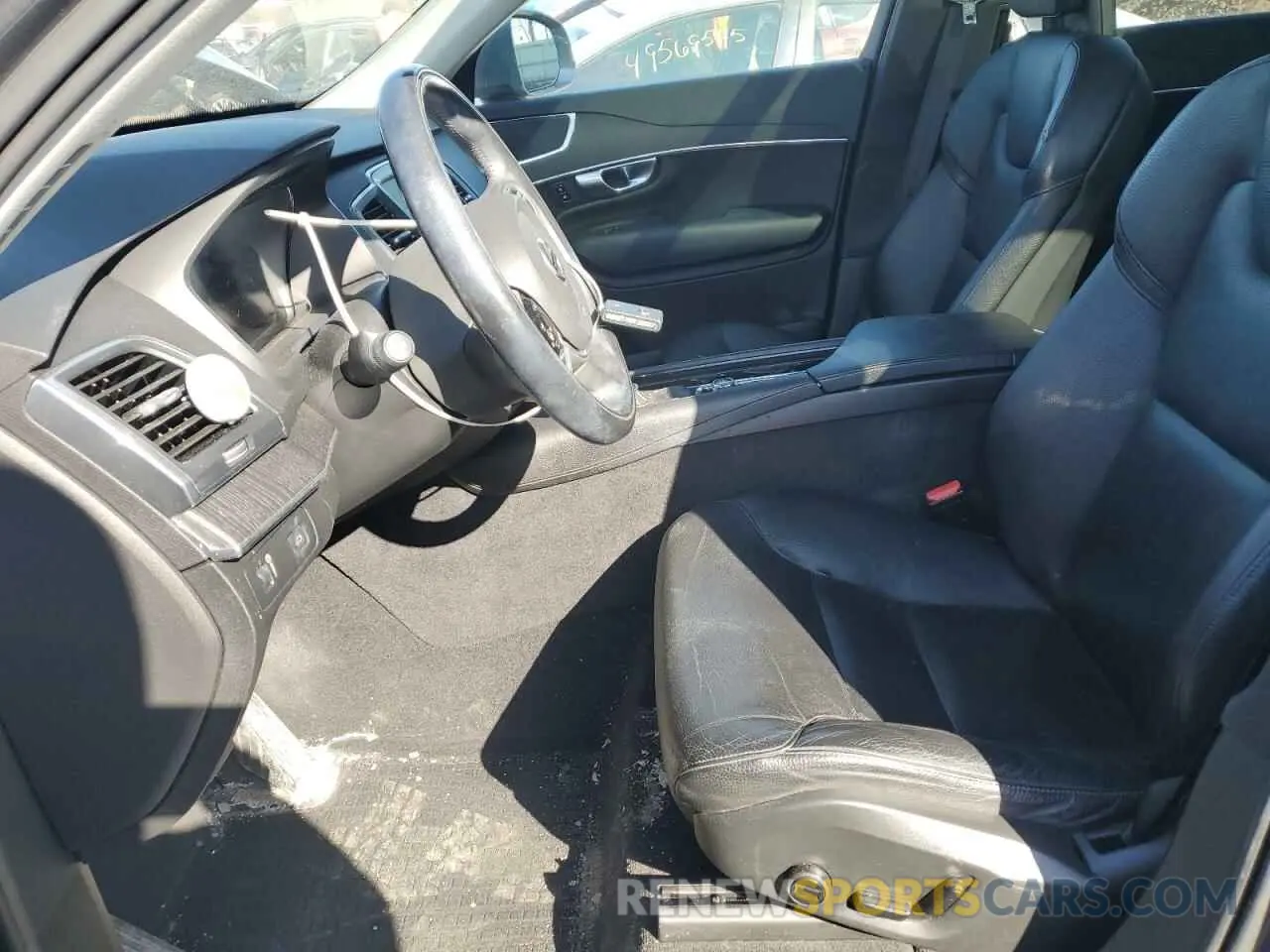 7 Photograph of a damaged car YV4A22PK7L1533041 VOLVO XC90 2020