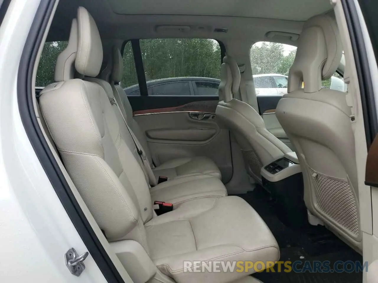 11 Фотография поврежденного автомобиля YV4A22PK7L1561860 VOLVO XC90 2020