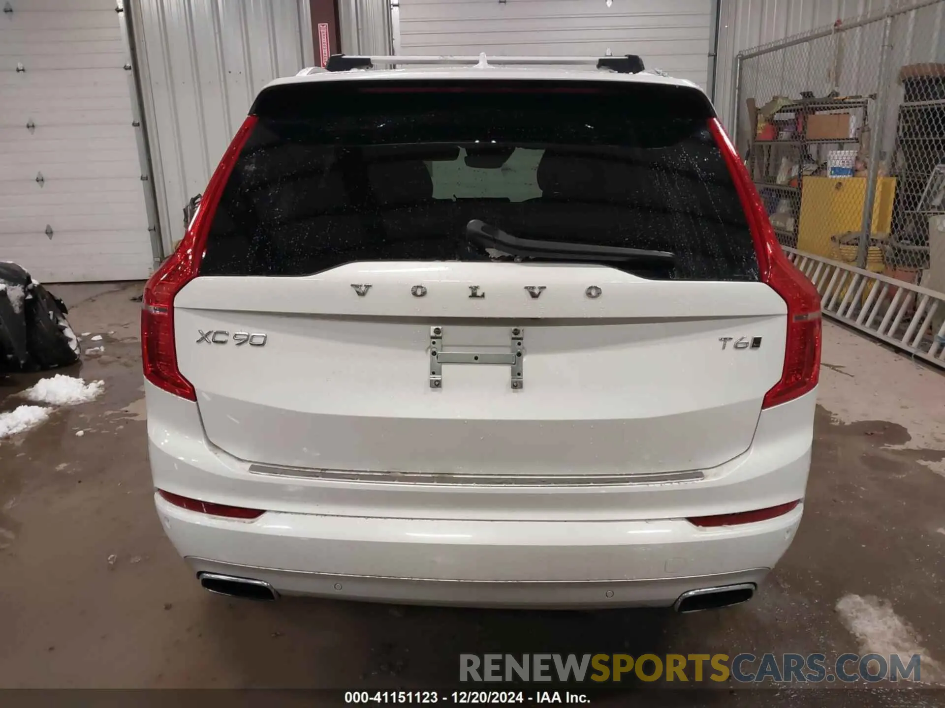 16 Photograph of a damaged car YV4A22PK7L1580599 VOLVO XC90 2020