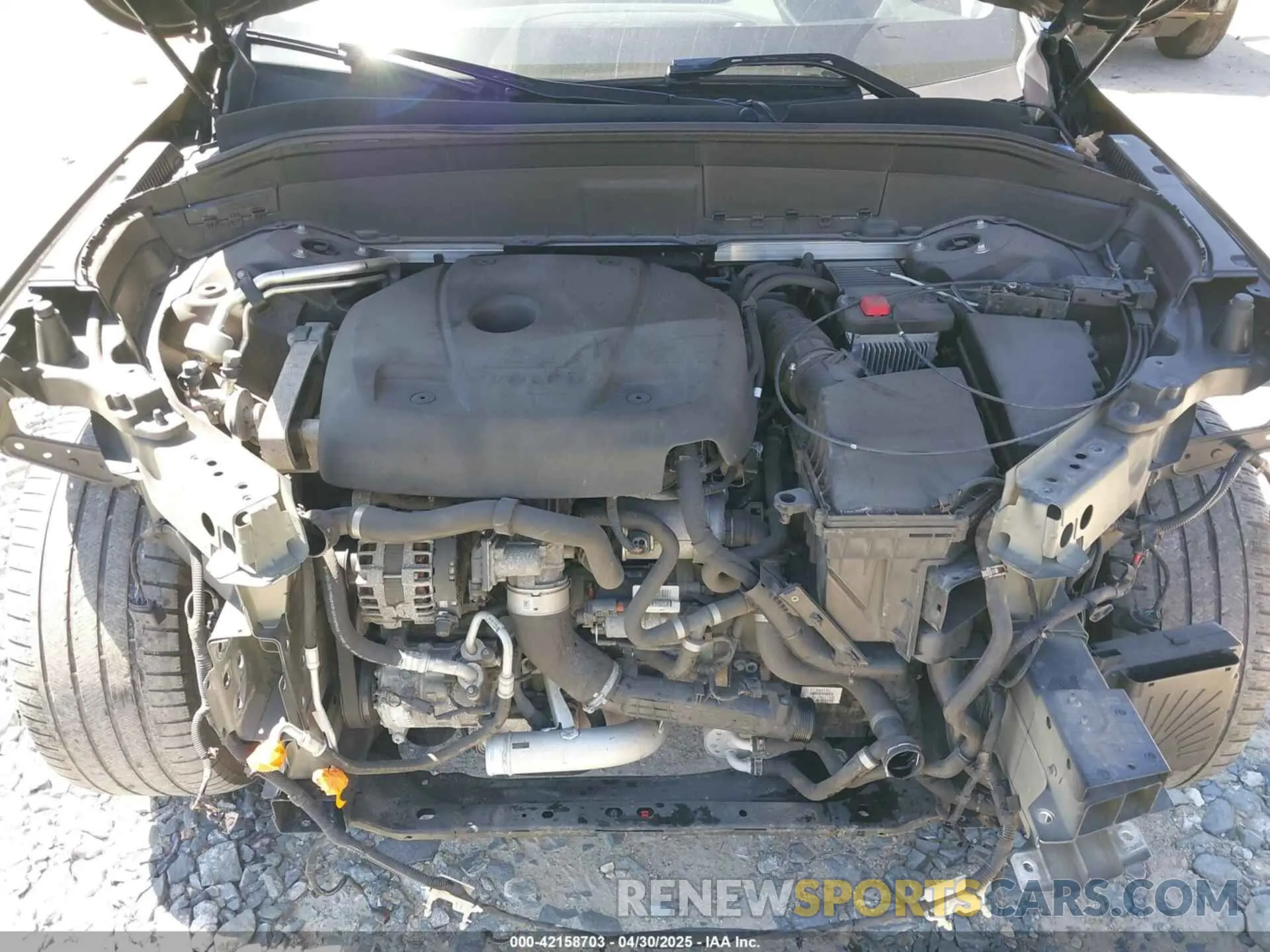 10 Photograph of a damaged car YV4A22PK8L1554545 VOLVO XC90 2020