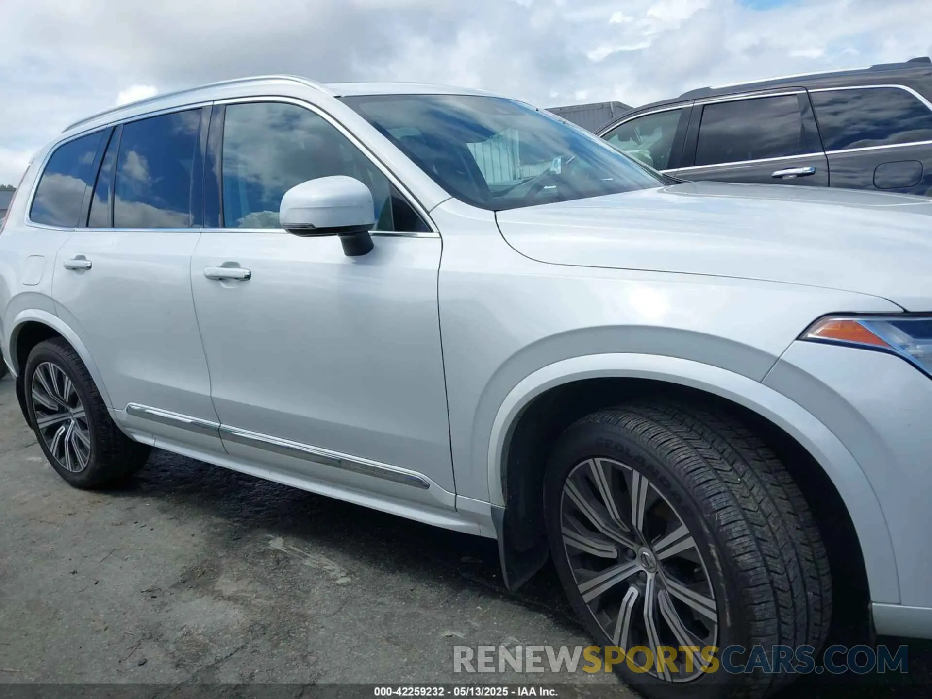13 Фотография поврежденного автомобиля YV4A22PL1L1534632 VOLVO XC90 2020