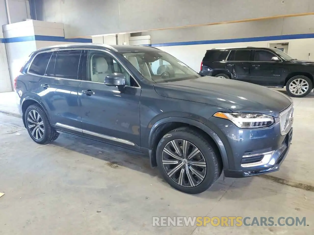 4 Photograph of a damaged car YV4A22PL8L1572147 VOLVO XC90 2020