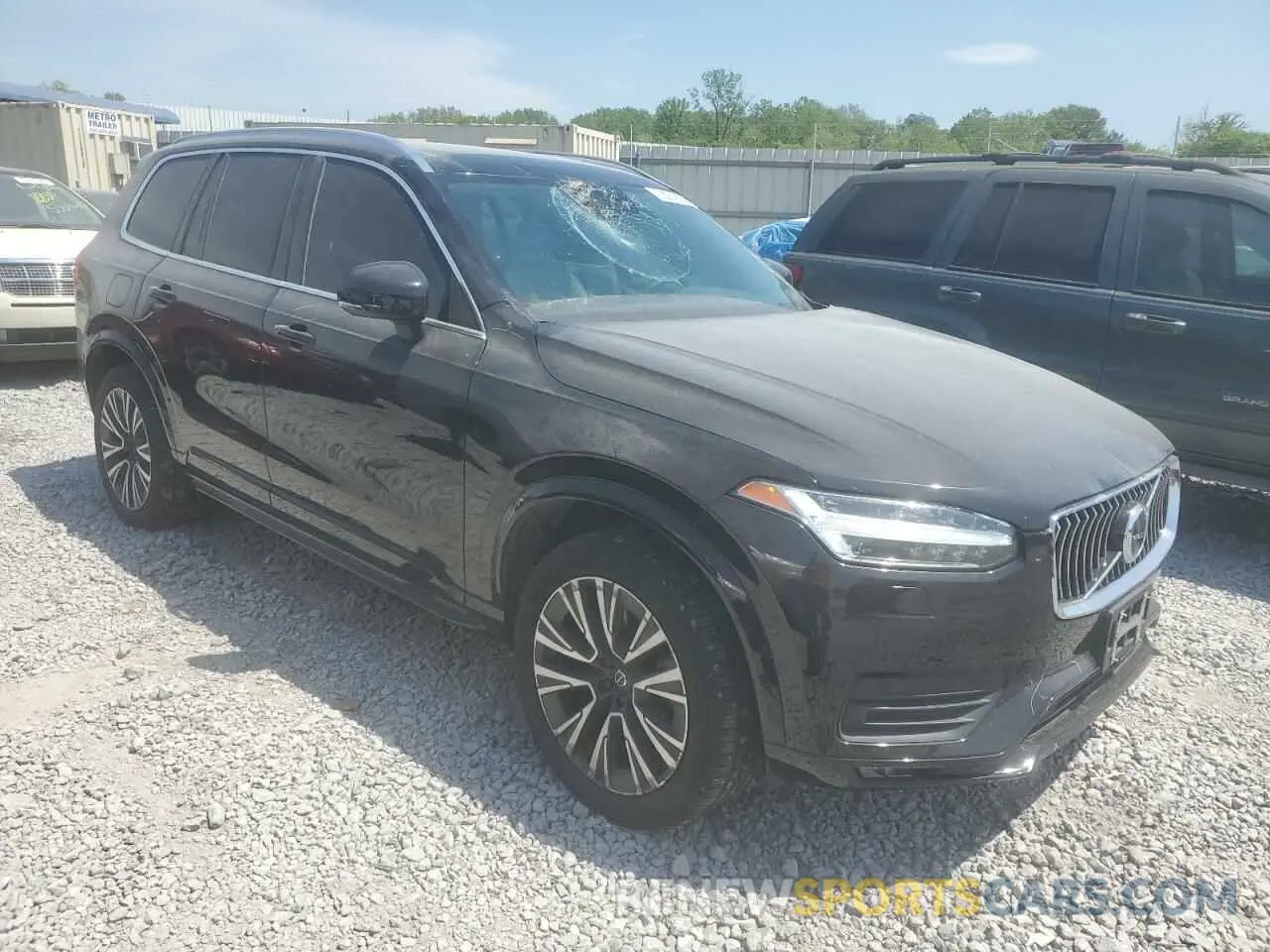 4 Photograph of a damaged car YV4102PK4M1746102 VOLVO XC90 2021