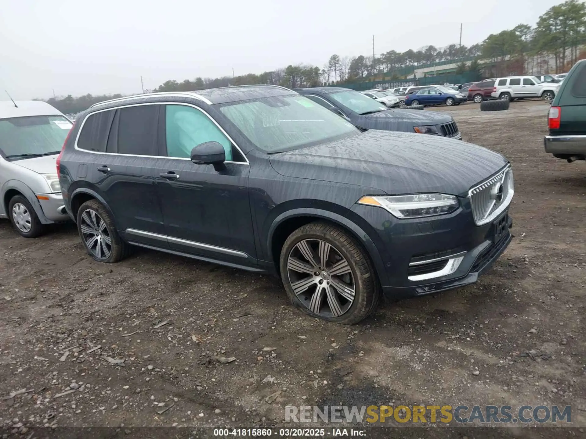 1 Photograph of a damaged car YV4A221L9M1685115 VOLVO XC90 2021