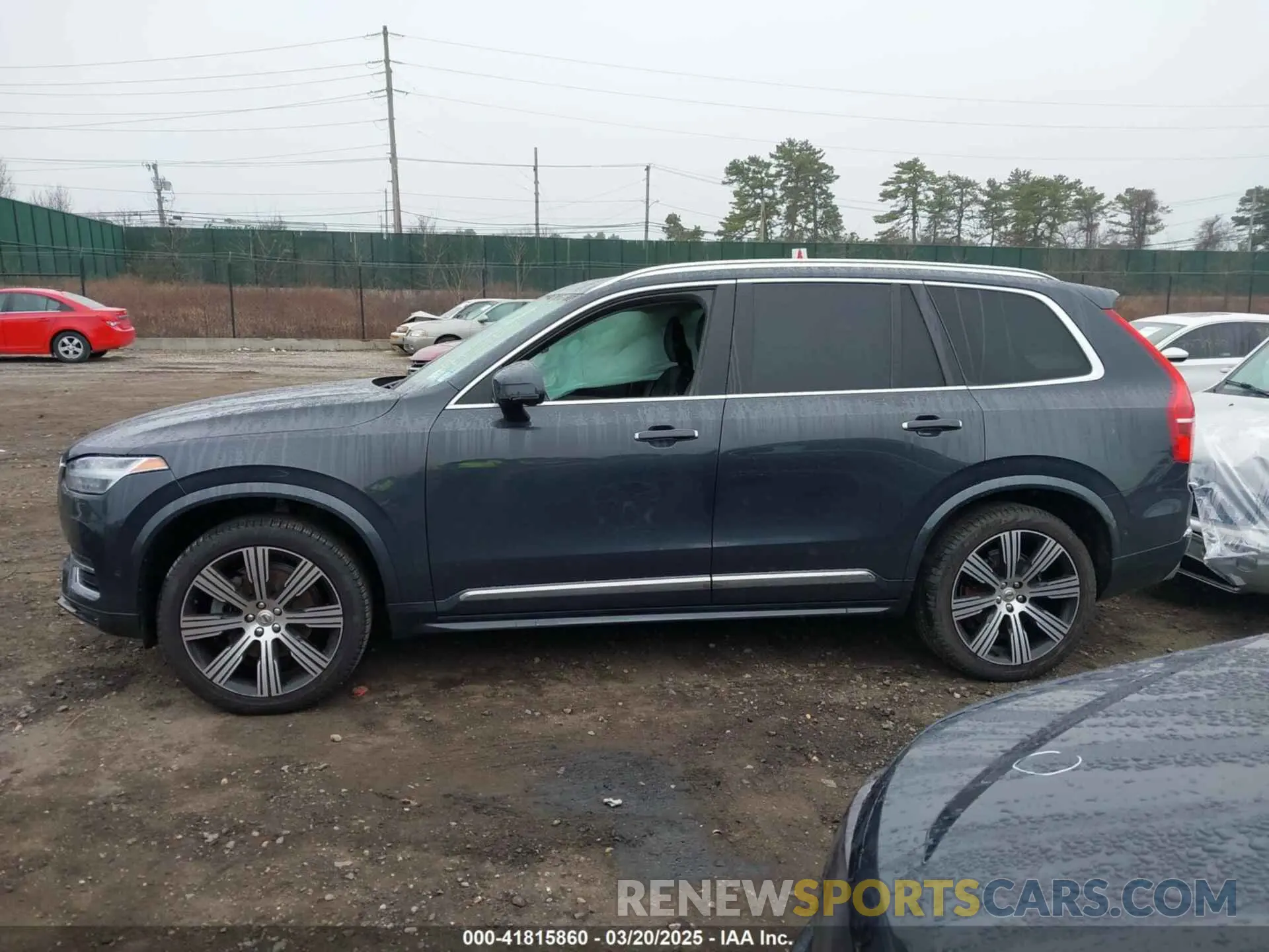 14 Photograph of a damaged car YV4A221L9M1685115 VOLVO XC90 2021
