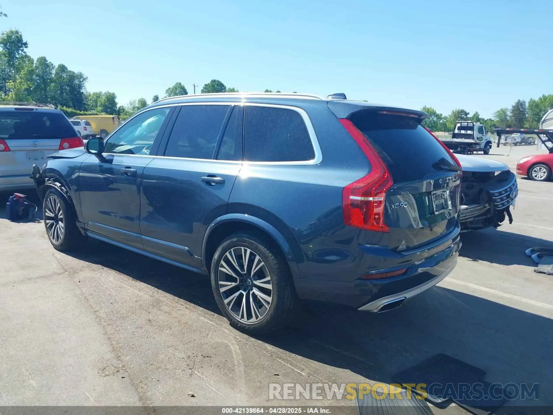 3 Фотография поврежденного автомобиля YV4A22PK1M1764843 VOLVO XC90 2021