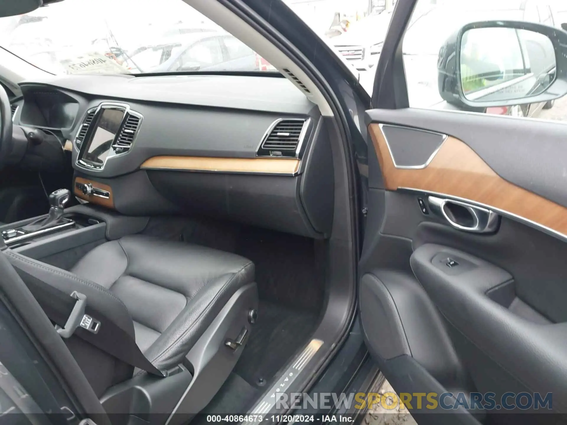 5 Photograph of a damaged car YV4A22PK2M1696827 VOLVO XC90 2021