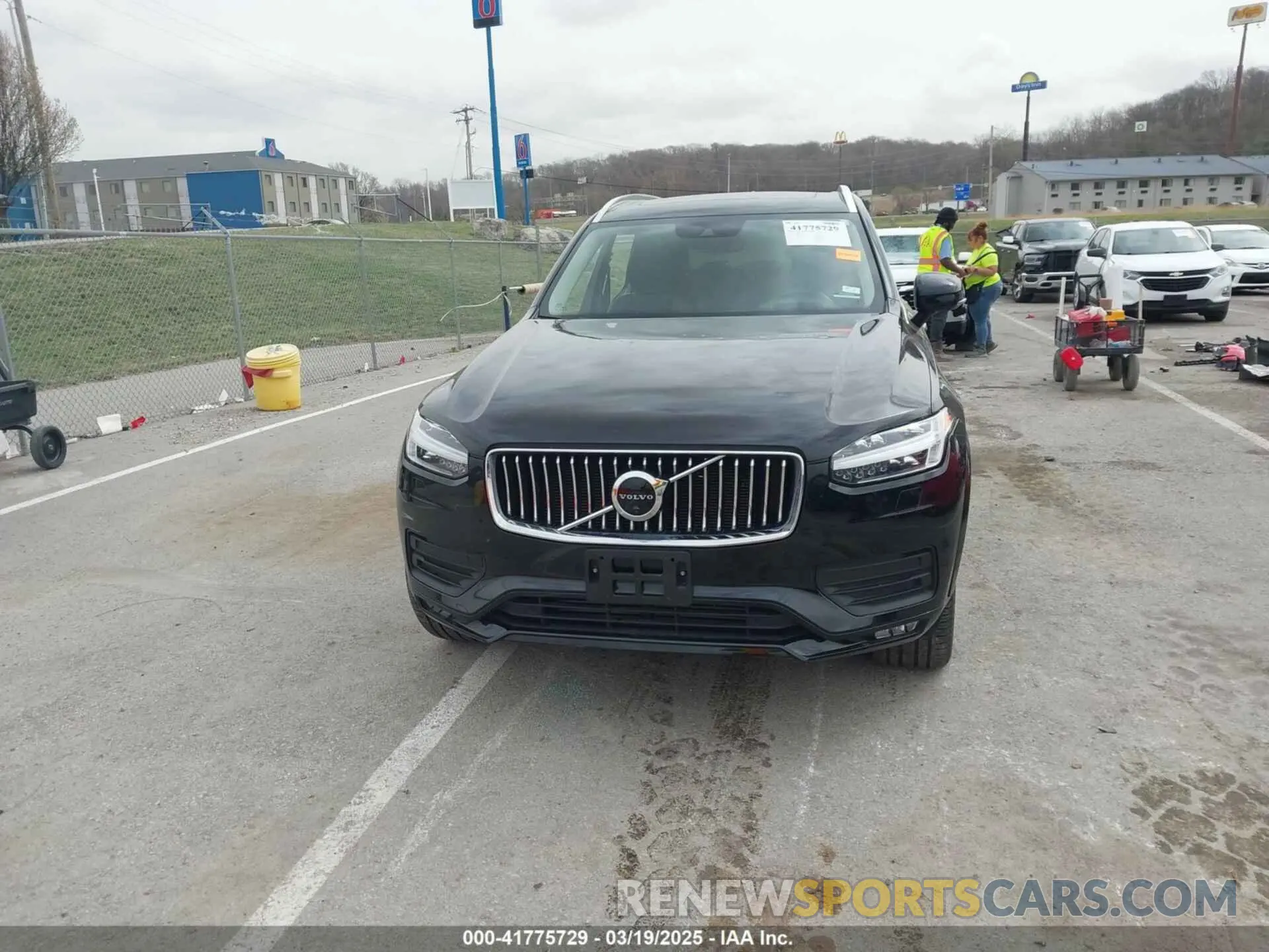 13 Photograph of a damaged car YV4A22PK4M1691533 VOLVO XC90 2021