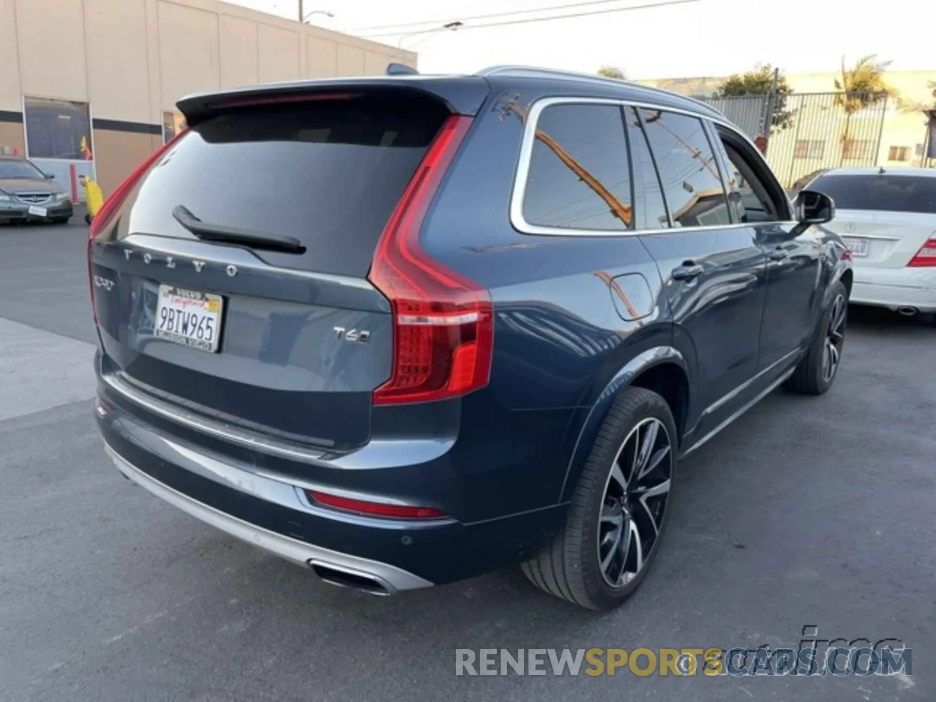 16 Photograph of a damaged car YV4A22PK4M1746482 VOLVO XC90 2021