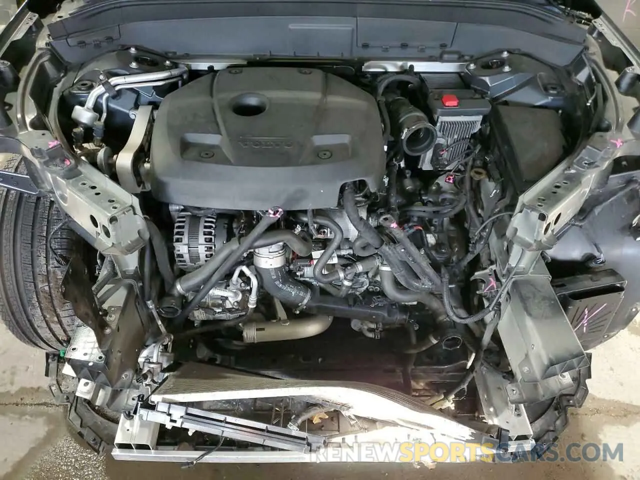 12 Фотография поврежденного автомобиля YV4A22PK6M1737461 VOLVO XC90 2021