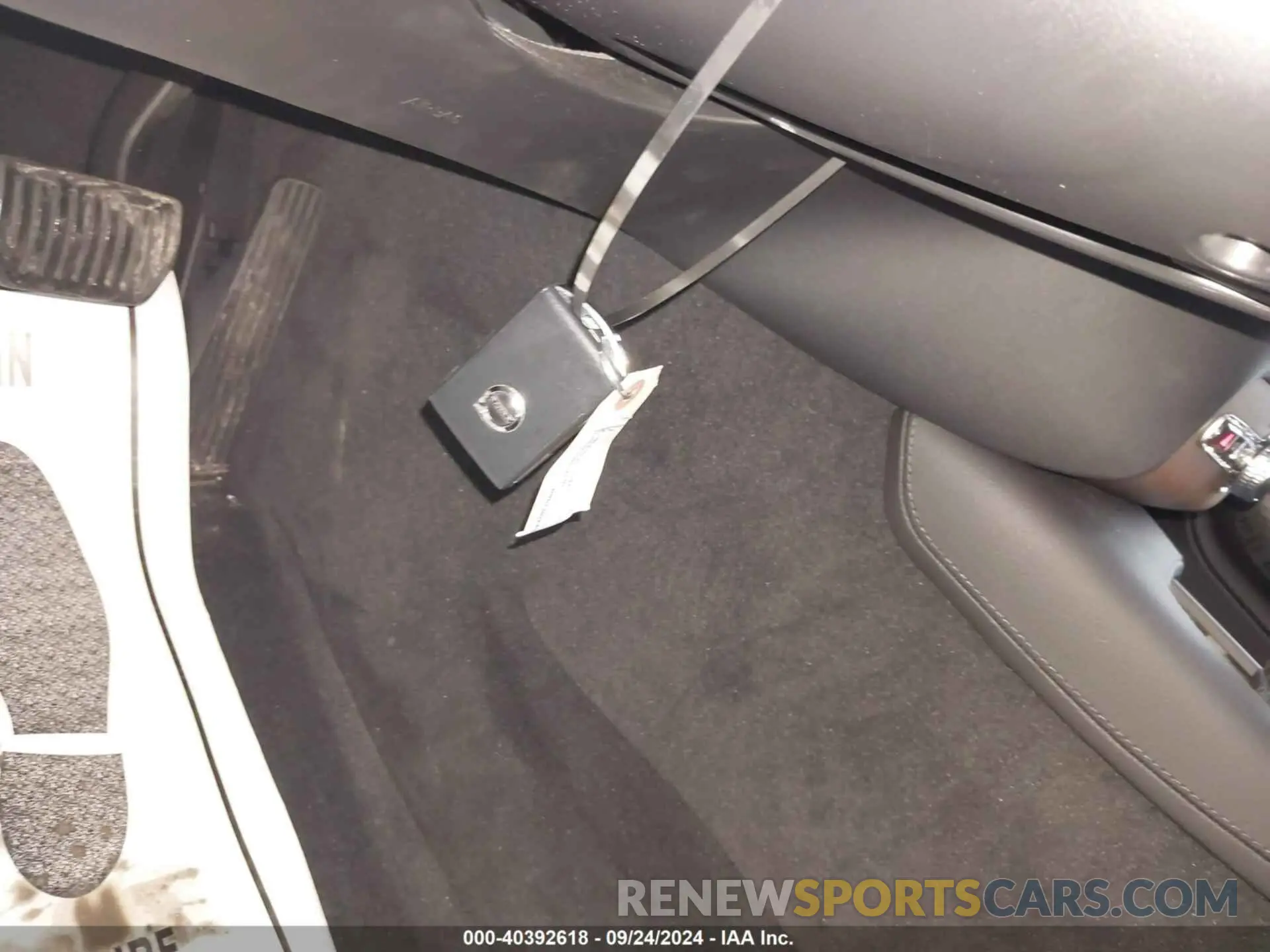 11 Photograph of a damaged car YV4A22PK8M1696363 VOLVO XC90 2021
