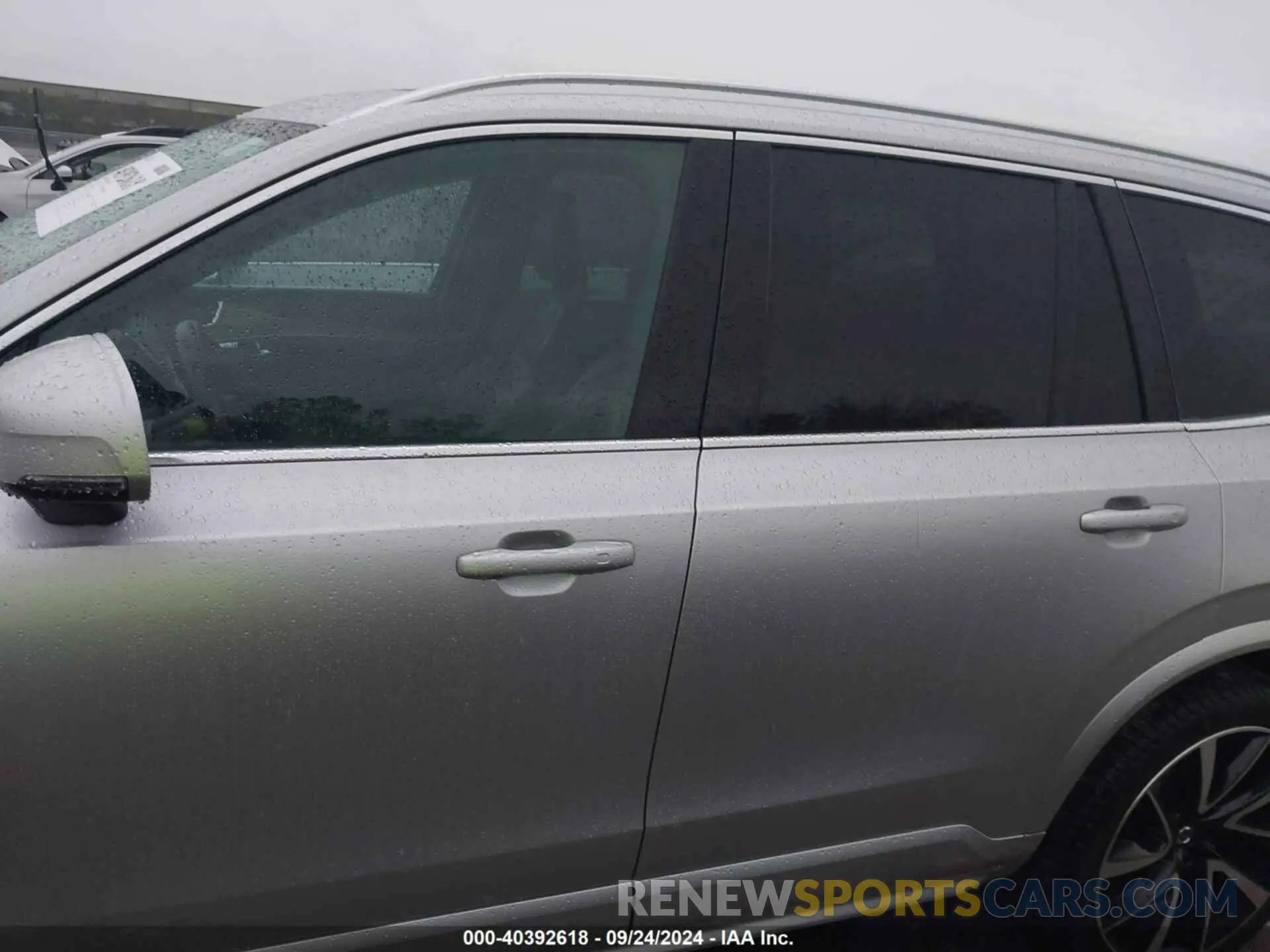 14 Photograph of a damaged car YV4A22PK8M1696363 VOLVO XC90 2021