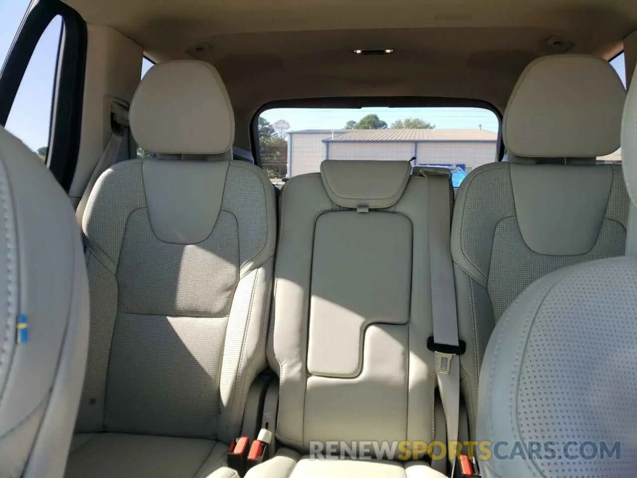 10 Photograph of a damaged car YV4A22PL0M1695149 VOLVO XC90 2021