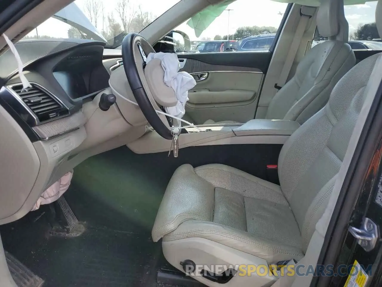 7 Photograph of a damaged car YV4A22PL9M1689446 VOLVO XC90 2021