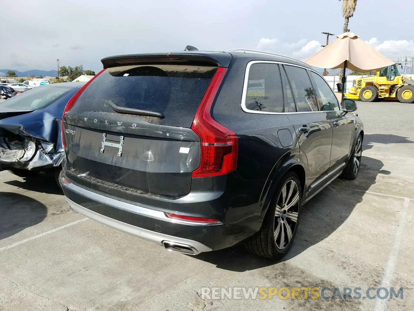 4 Photograph of a damaged car YV4BR0CL1M1683814 VOLVO XC90 2021