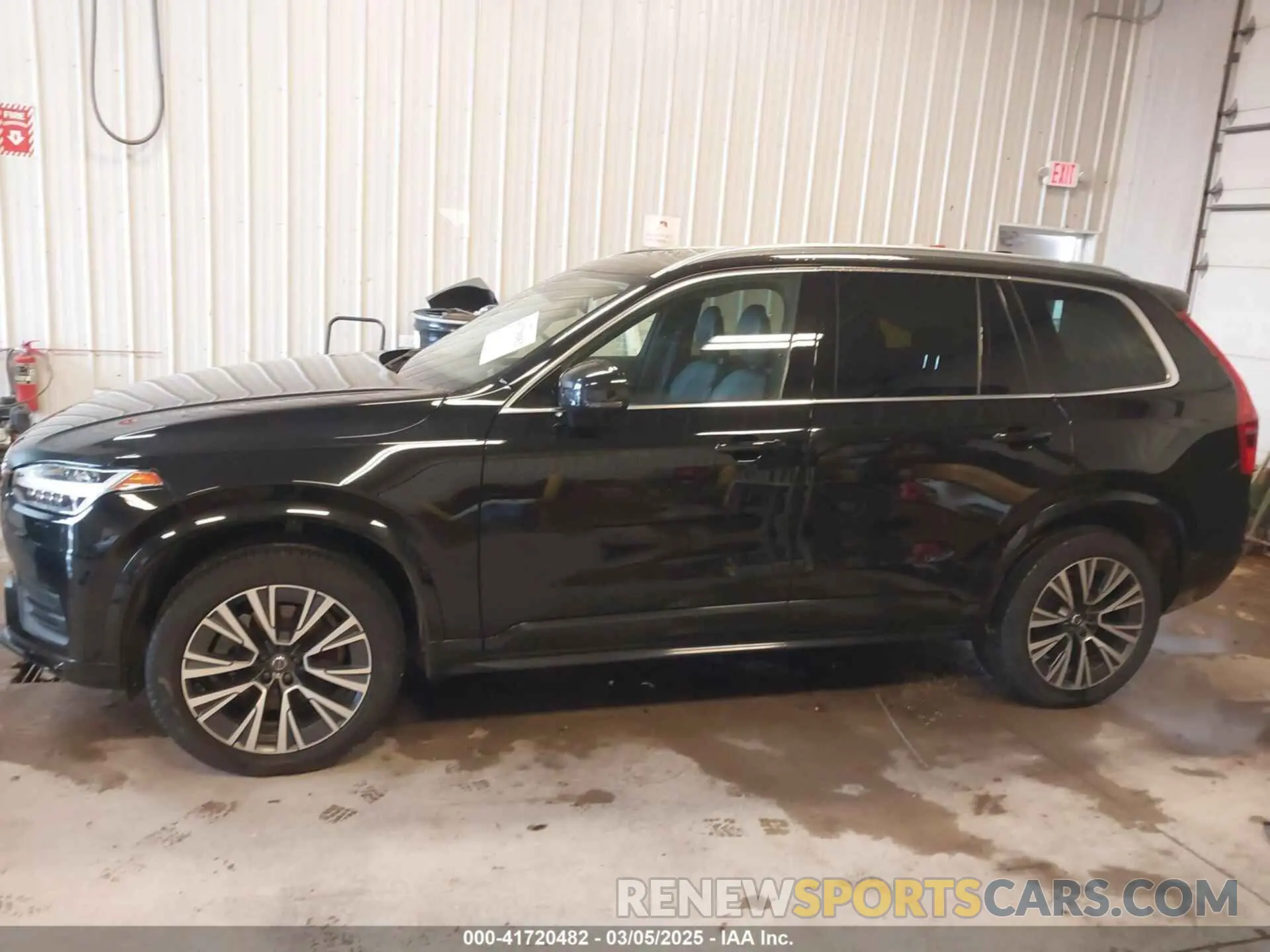 14 Photograph of a damaged car YV4102PK8N1797278 VOLVO XC90 2022