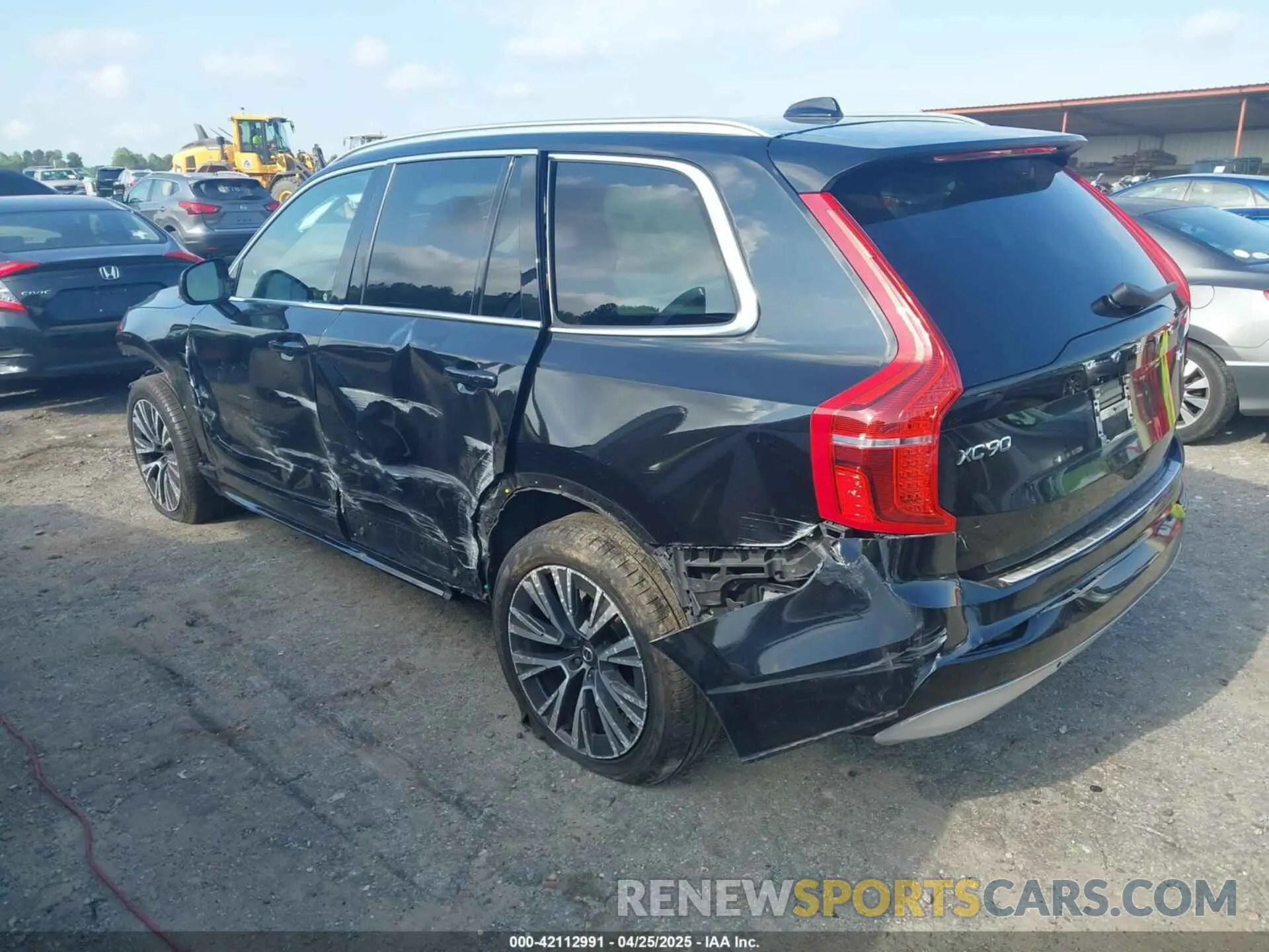 3 Photograph of a damaged car YV4A221K7N1781589 VOLVO XC90 2022