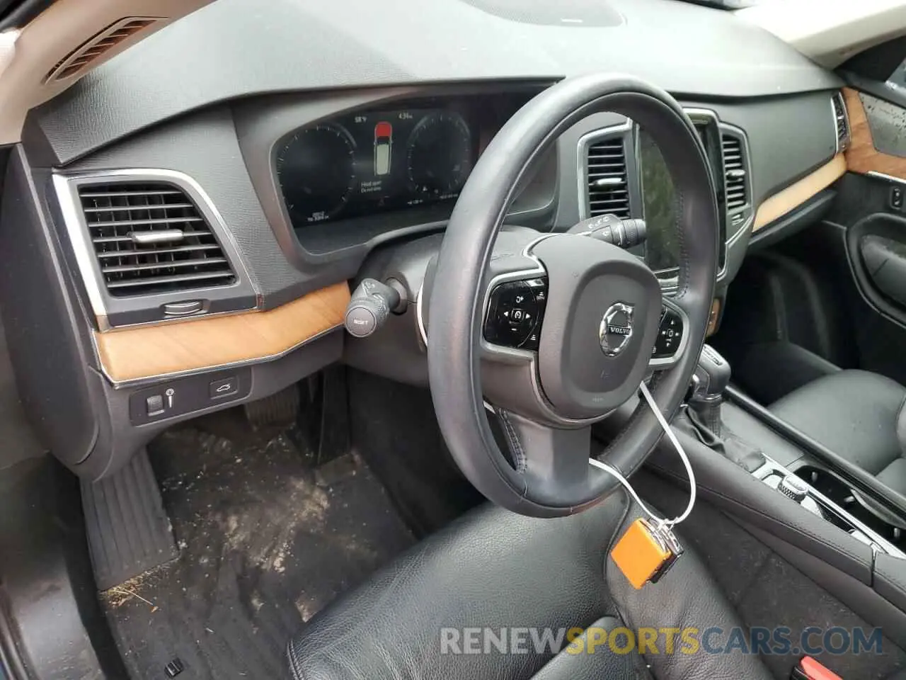 8 Photograph of a damaged car YV4A221KXN1849335 VOLVO XC90 2022