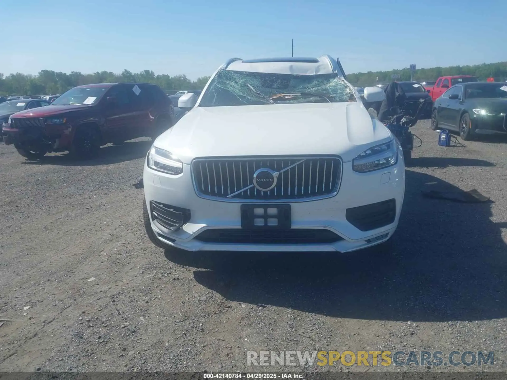 12 Photograph of a damaged car YV4A22PK2N1781135 VOLVO XC90 2022