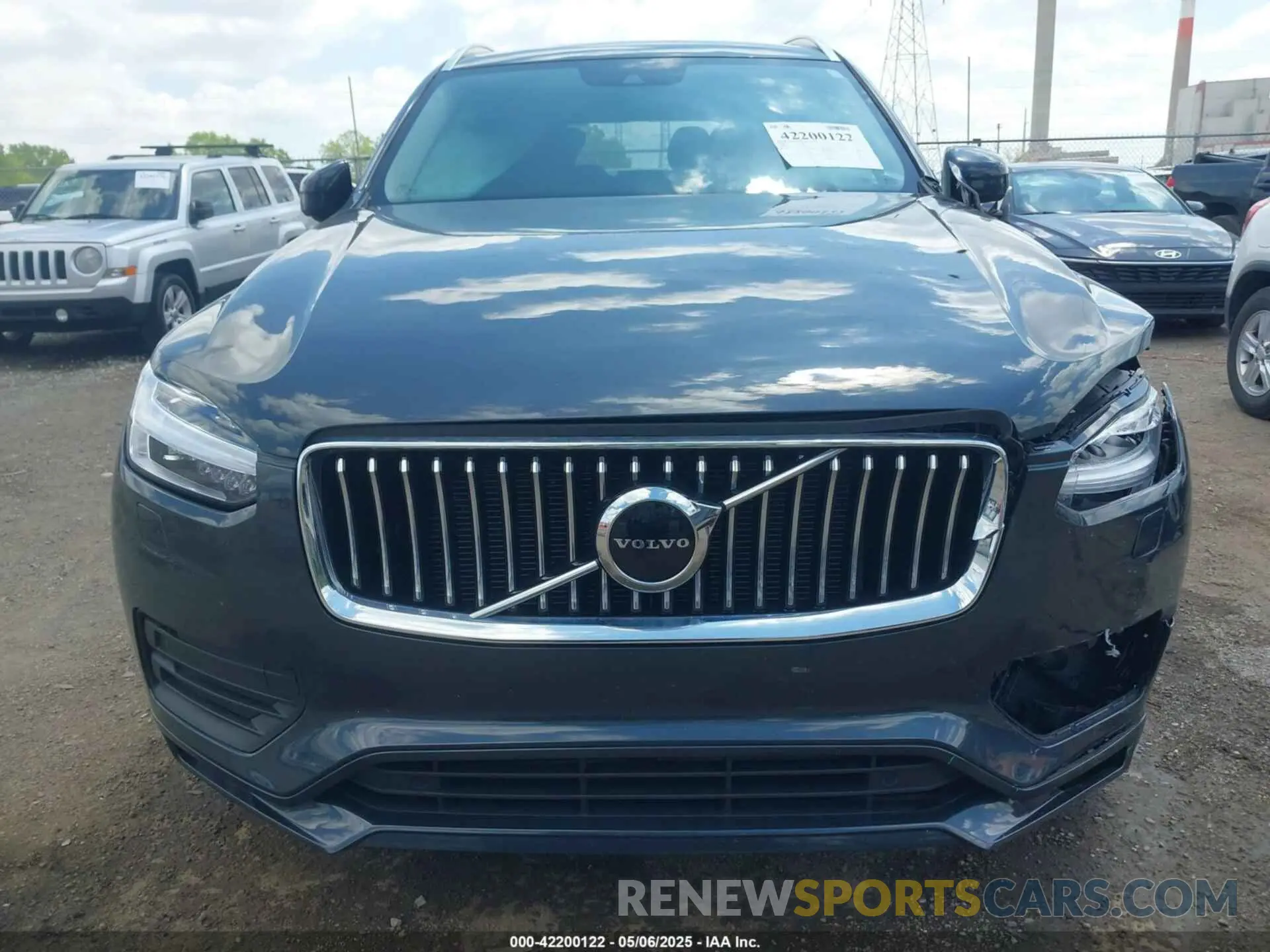 12 Photograph of a damaged car YV4A22PK2N1782723 VOLVO XC90 2022