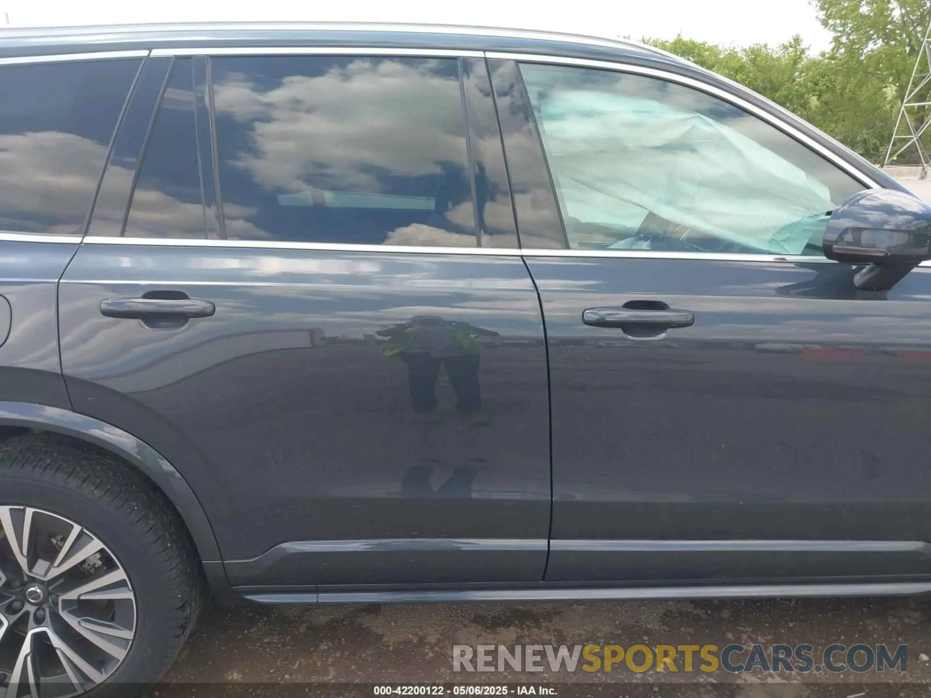 13 Photograph of a damaged car YV4A22PK2N1782723 VOLVO XC90 2022