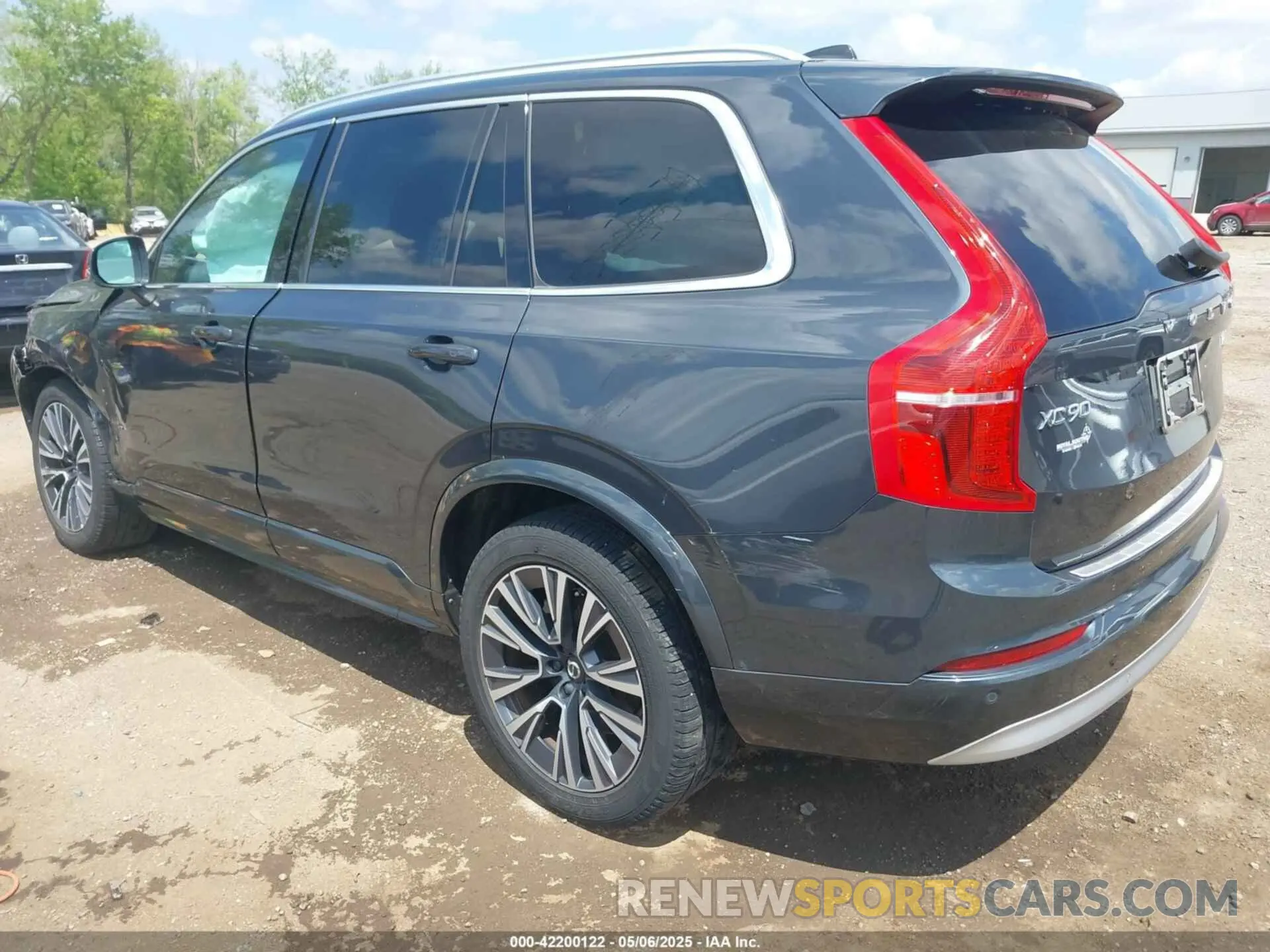3 Photograph of a damaged car YV4A22PK2N1782723 VOLVO XC90 2022