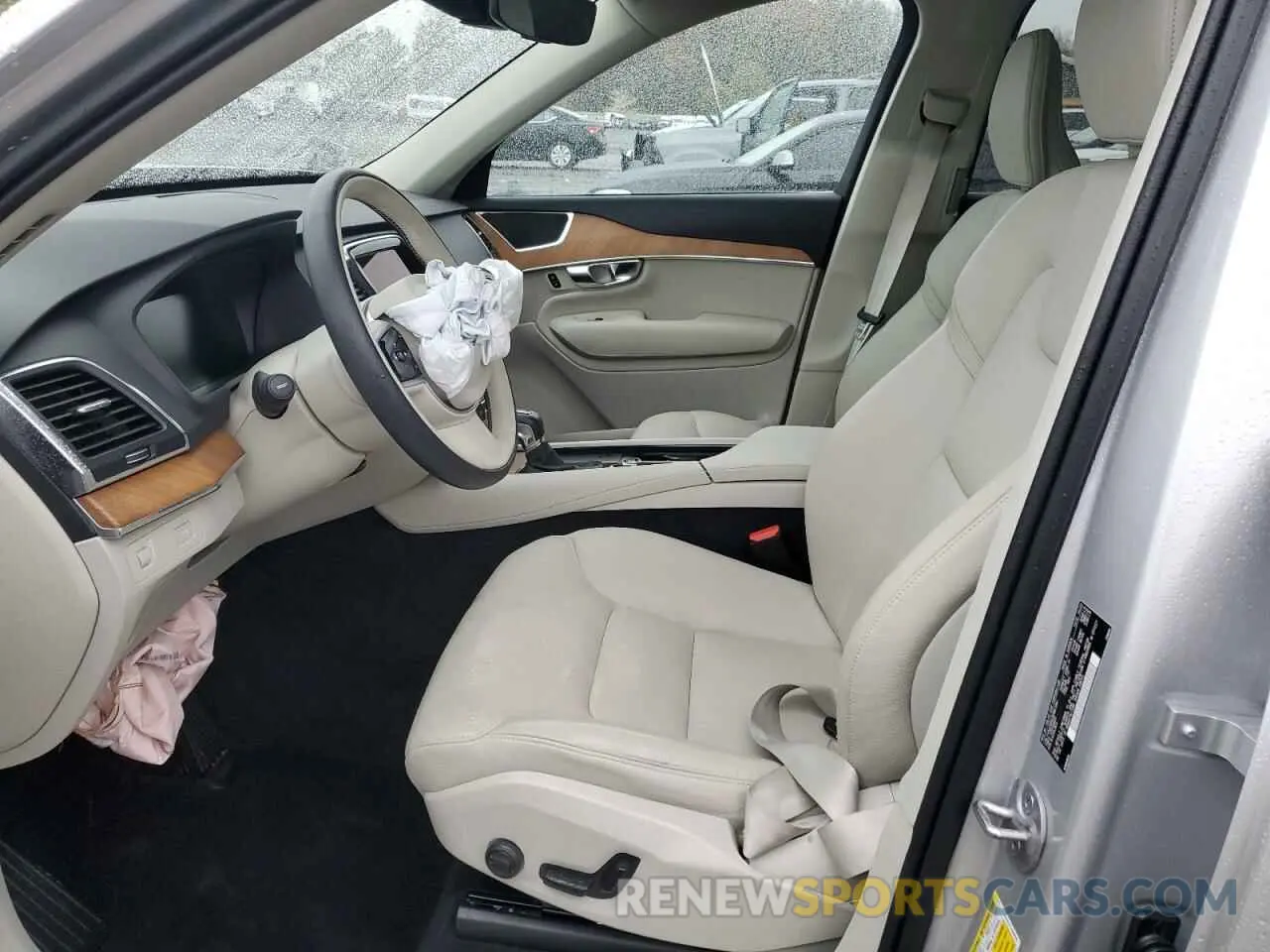 7 Photograph of a damaged car YV4A22PK2N1861289 VOLVO XC90 2022