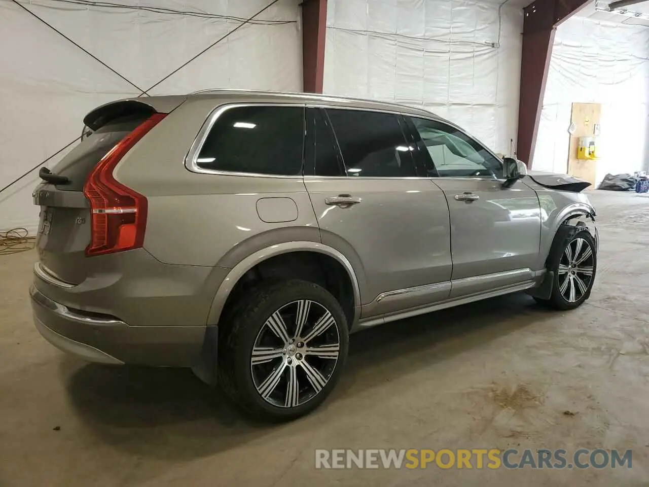 3 Фотография поврежденного автомобиля YV4A22PL5N1802407 VOLVO XC90 2022