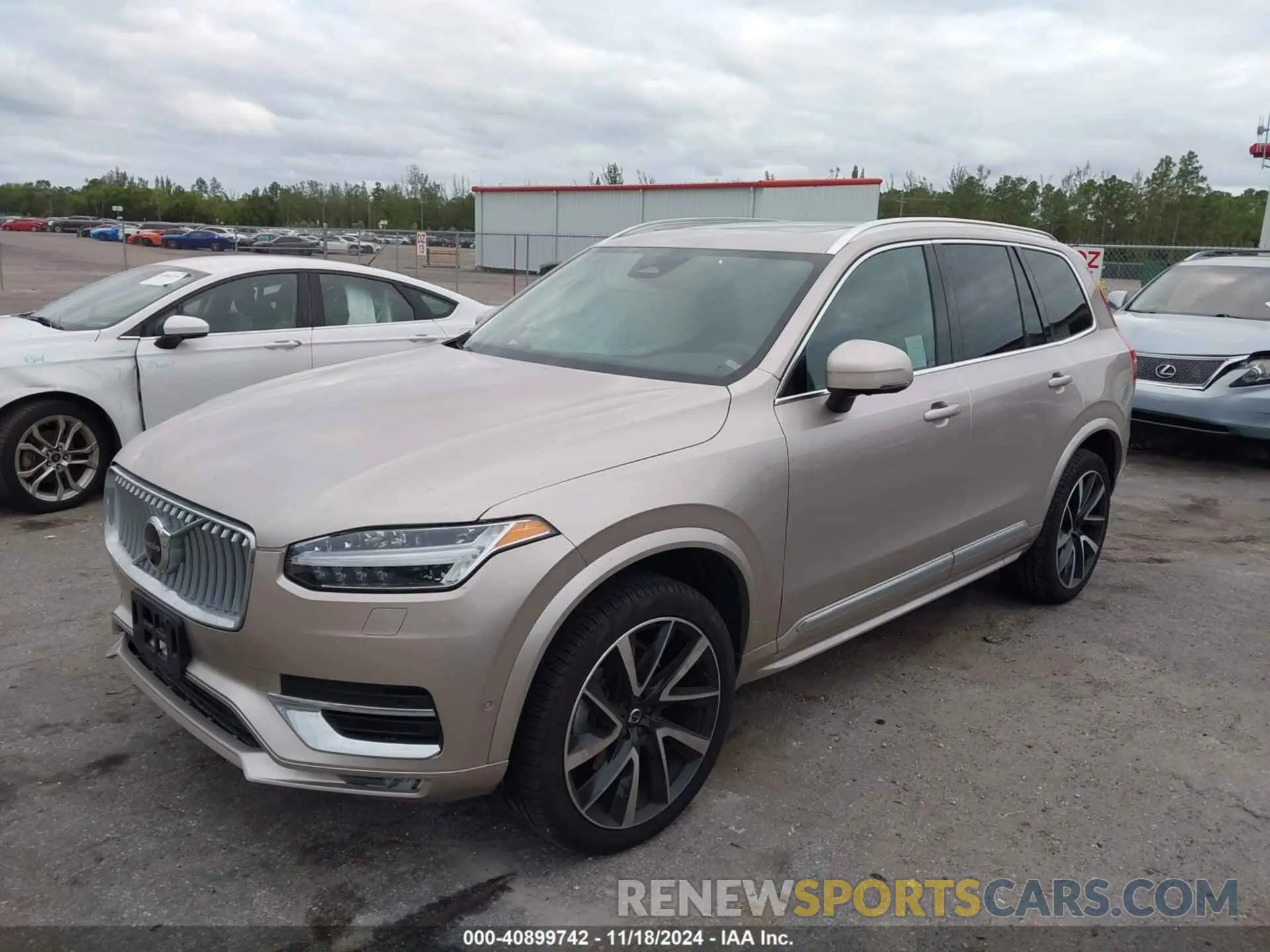 2 Photograph of a damaged car YV40621N1P1991537 VOLVO XC90 2023