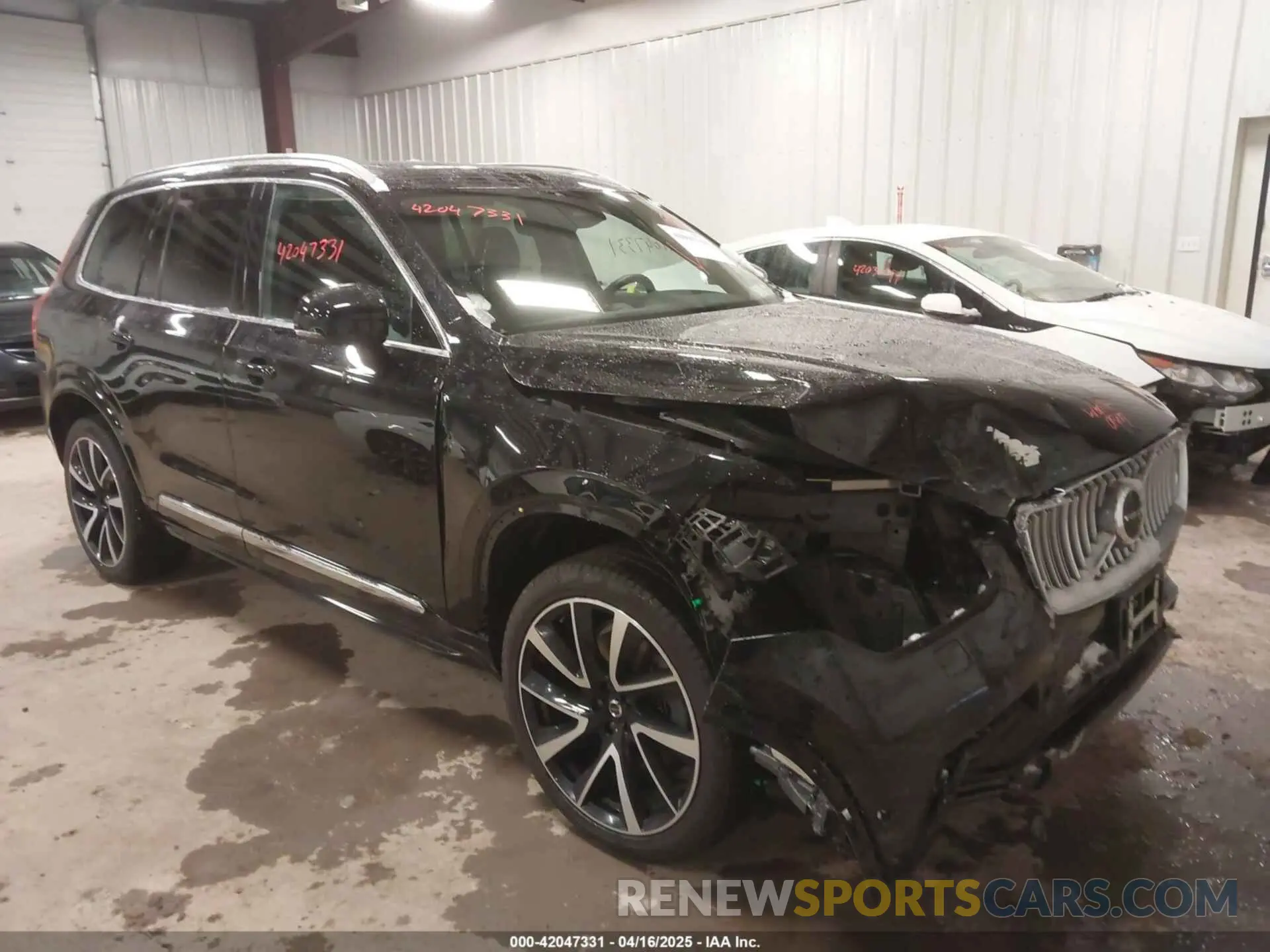 1 Фотография поврежденного автомобиля YV4062PN2P1917275 VOLVO XC90 2023