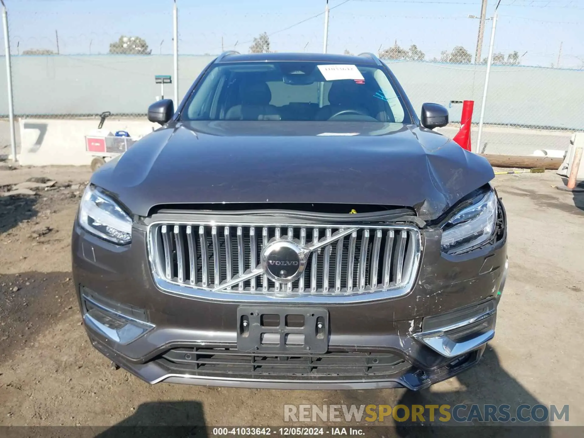 12 Фотография поврежденного автомобиля YV4062PN6P1997826 VOLVO XC90 2023