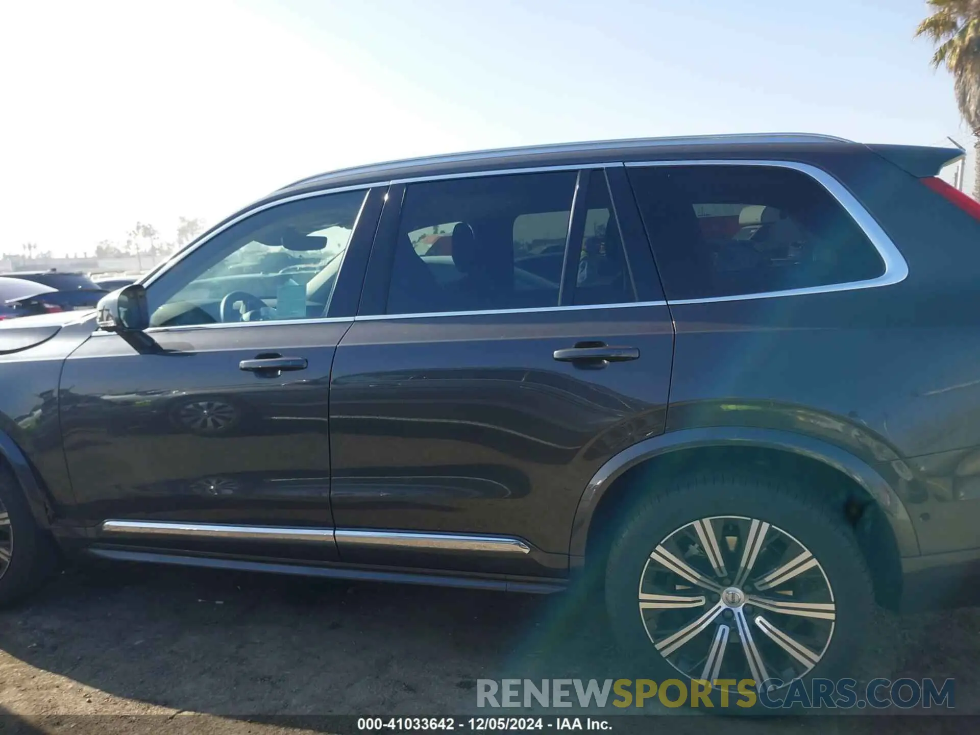 14 Фотография поврежденного автомобиля YV4062PN6P1997826 VOLVO XC90 2023
