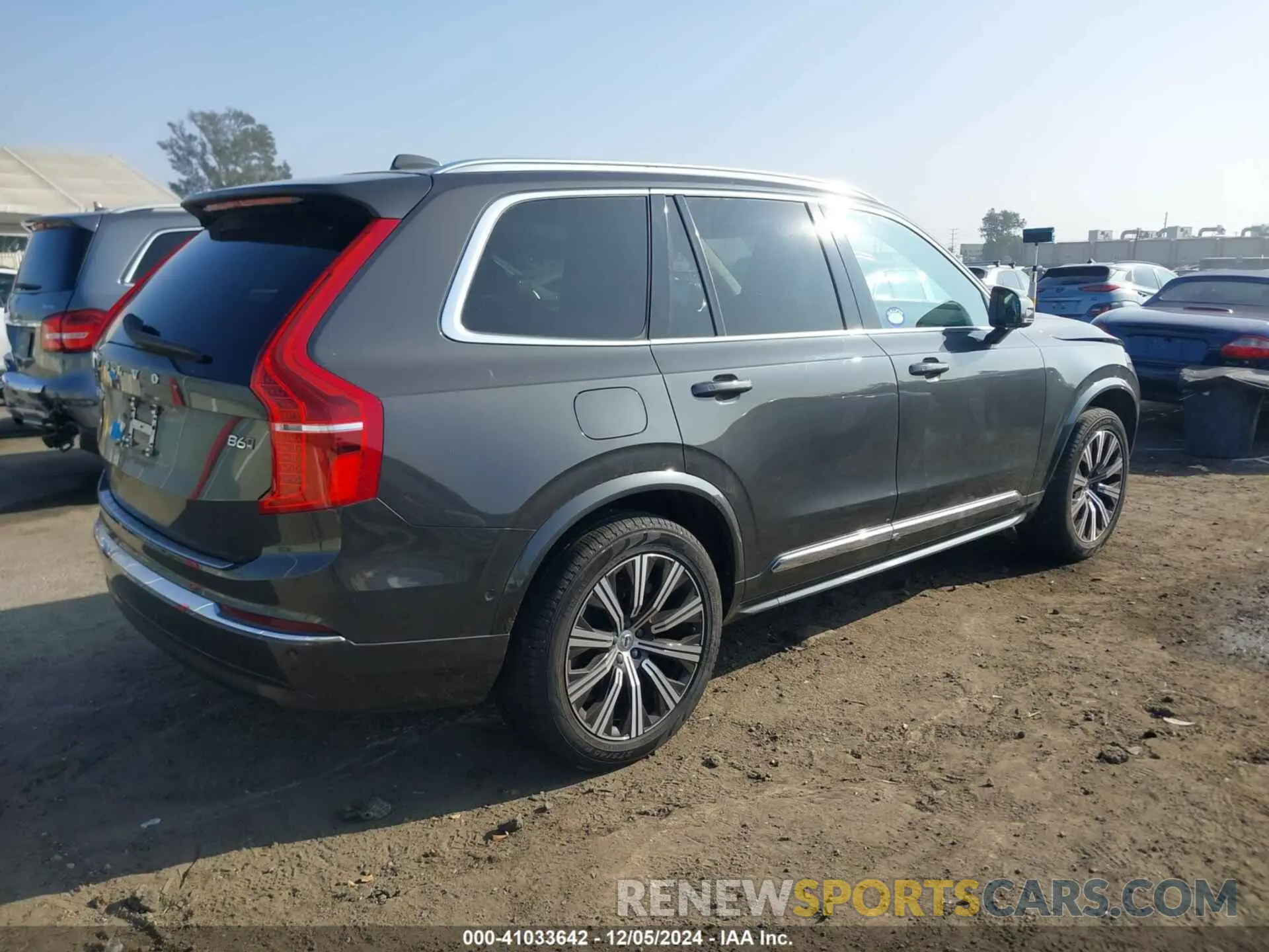 4 Фотография поврежденного автомобиля YV4062PN6P1997826 VOLVO XC90 2023