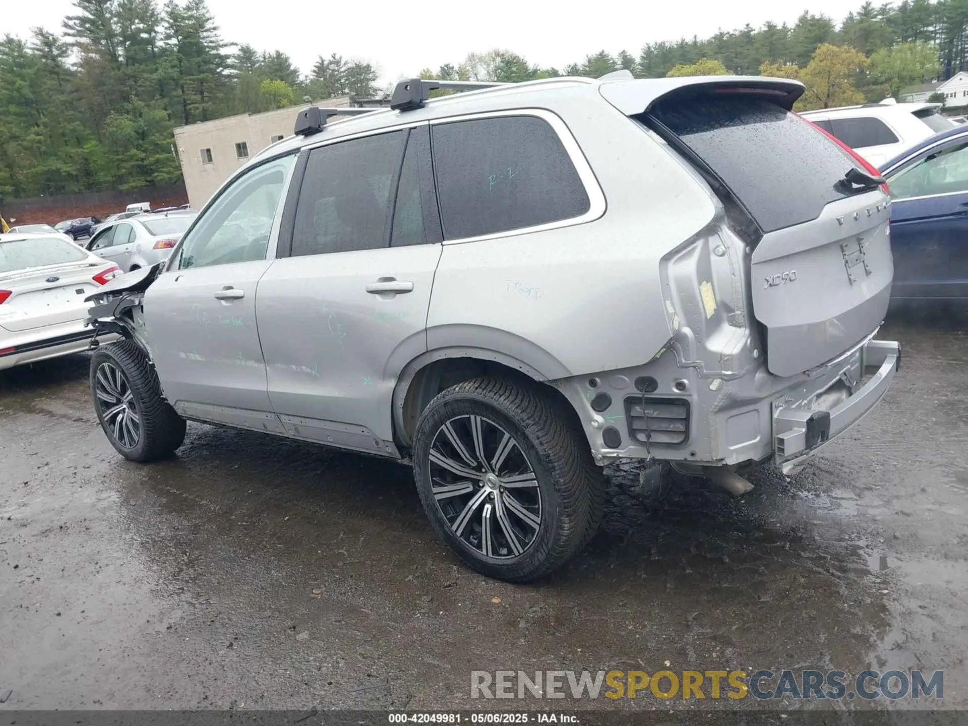 15 Photograph of a damaged car YV4062PN7P1954726 VOLVO XC90 2023