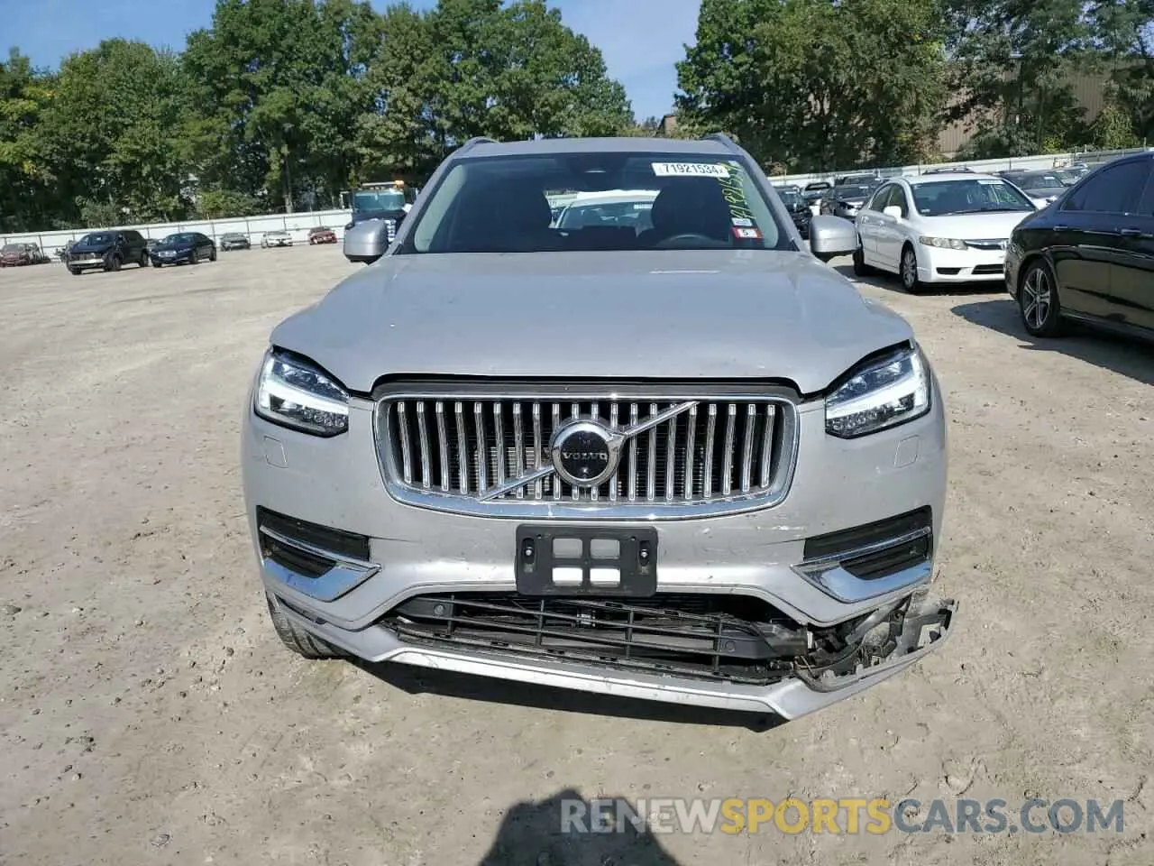 5 Photograph of a damaged car YV4062PN9P1927172 VOLVO XC90 2023