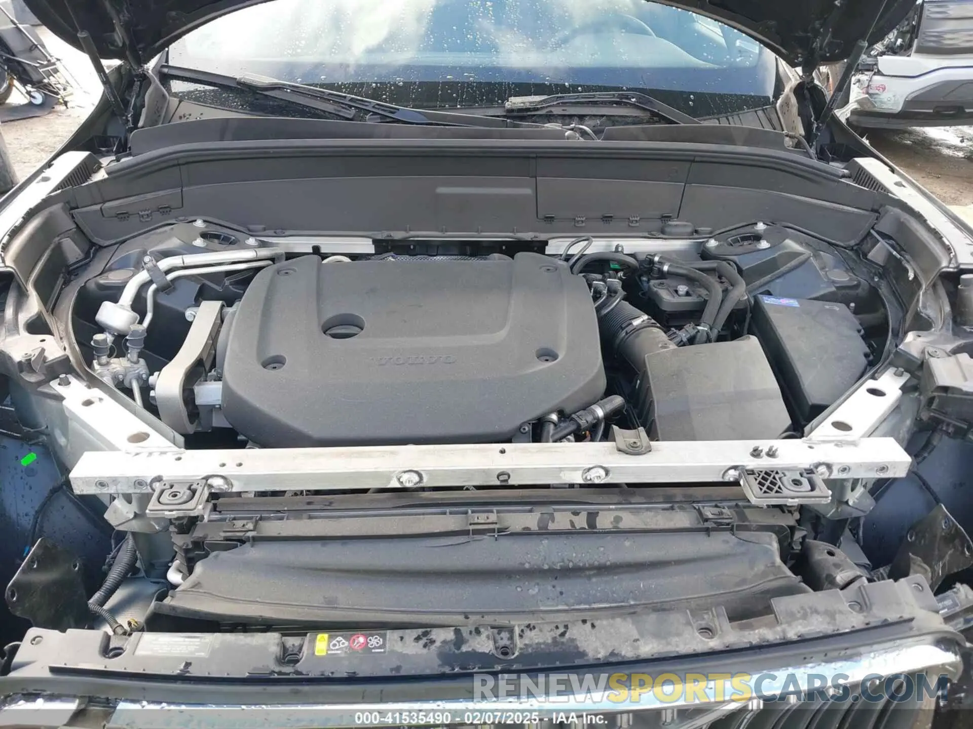 10 Photograph of a damaged car YV4062PE2R1218604 VOLVO XC90 2024