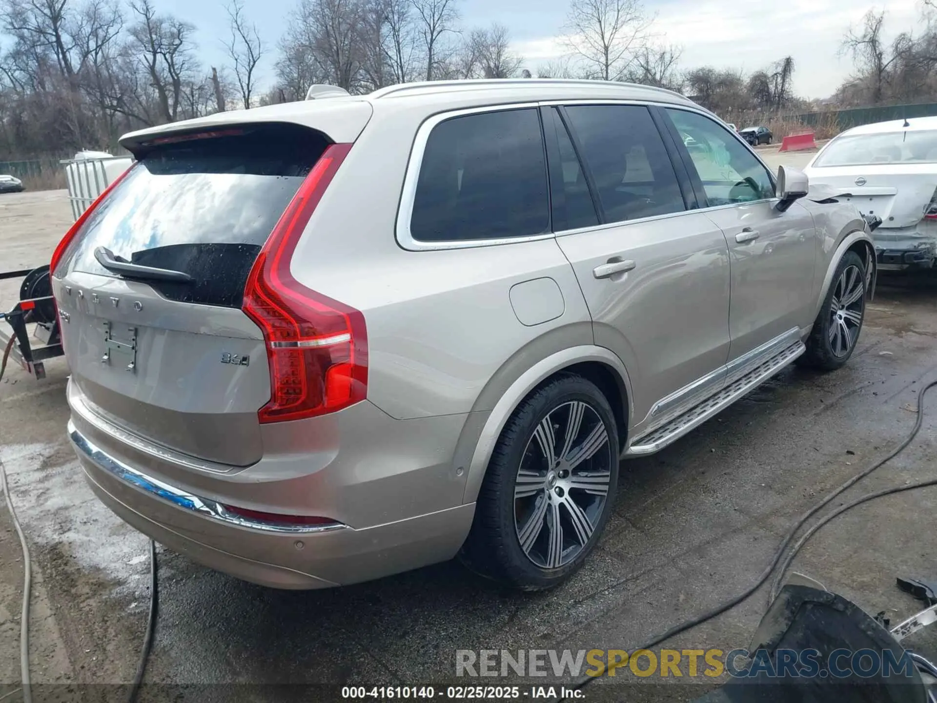 4 Photograph of a damaged car YV4062PF4R1208682 VOLVO XC90 2024