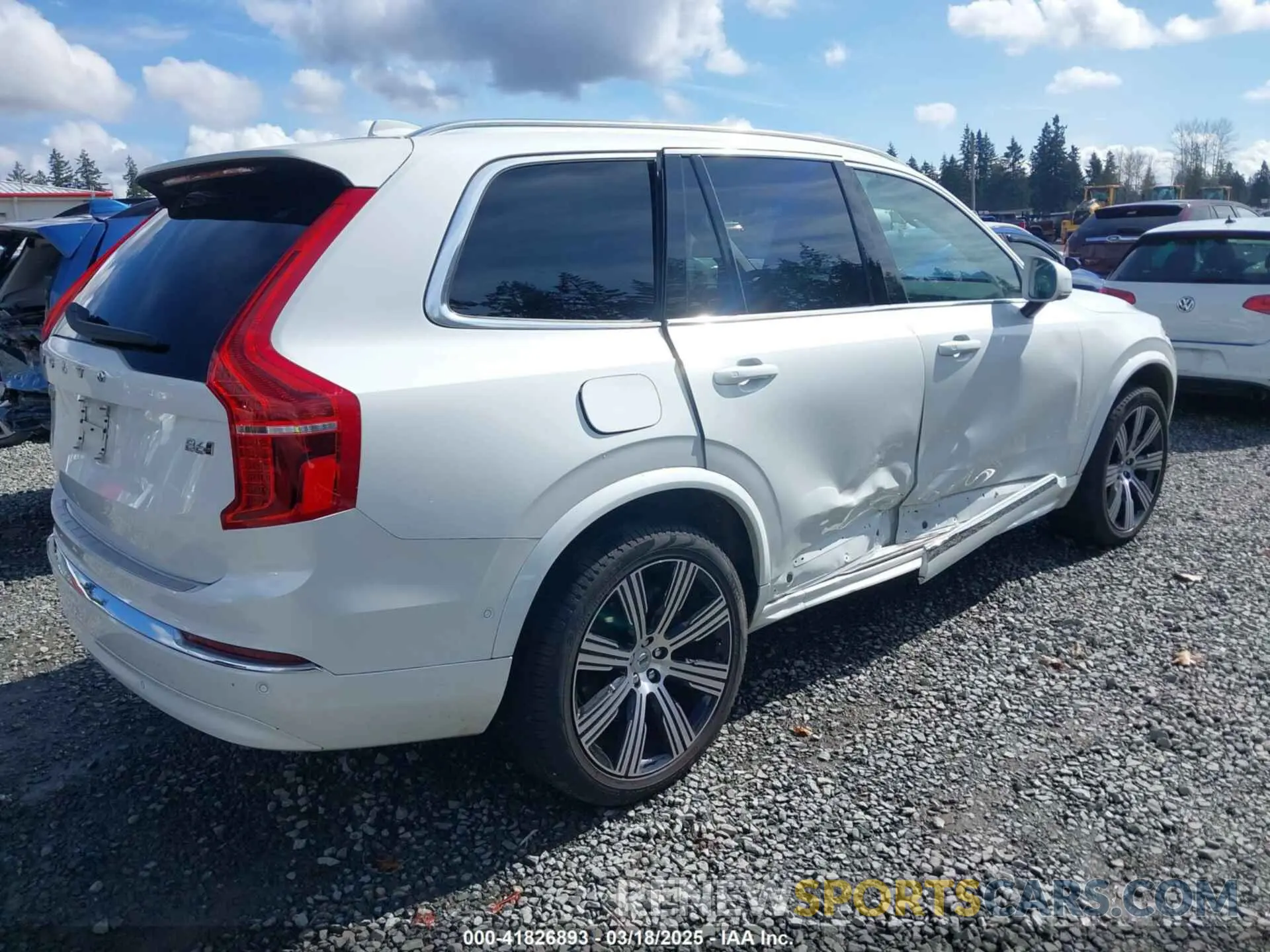 4 Фотография поврежденного автомобиля YV4062PF8R1178831 VOLVO XC90 2024