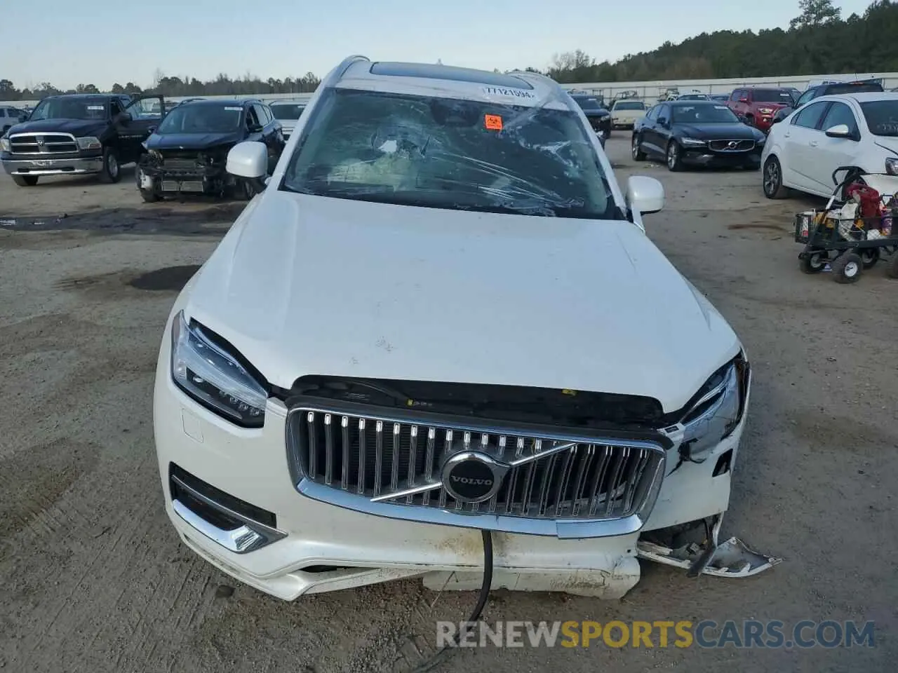 5 Photograph of a damaged car YV4L12PKXR1183828 VOLVO XC90 CORE 2024