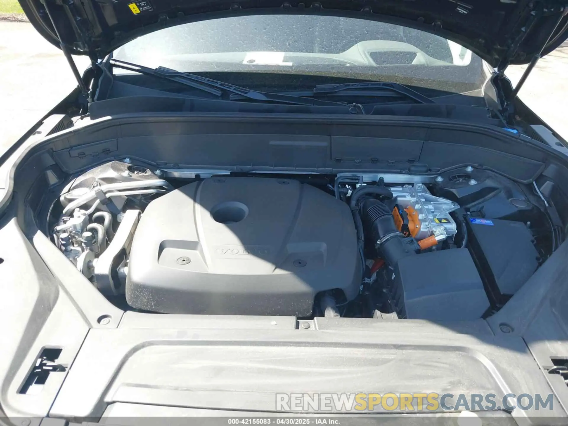 10 Фотография поврежденного автомобиля YV4H60PF4S1305975 VOLVO XC90 PLUG-IN HYBRID 2025