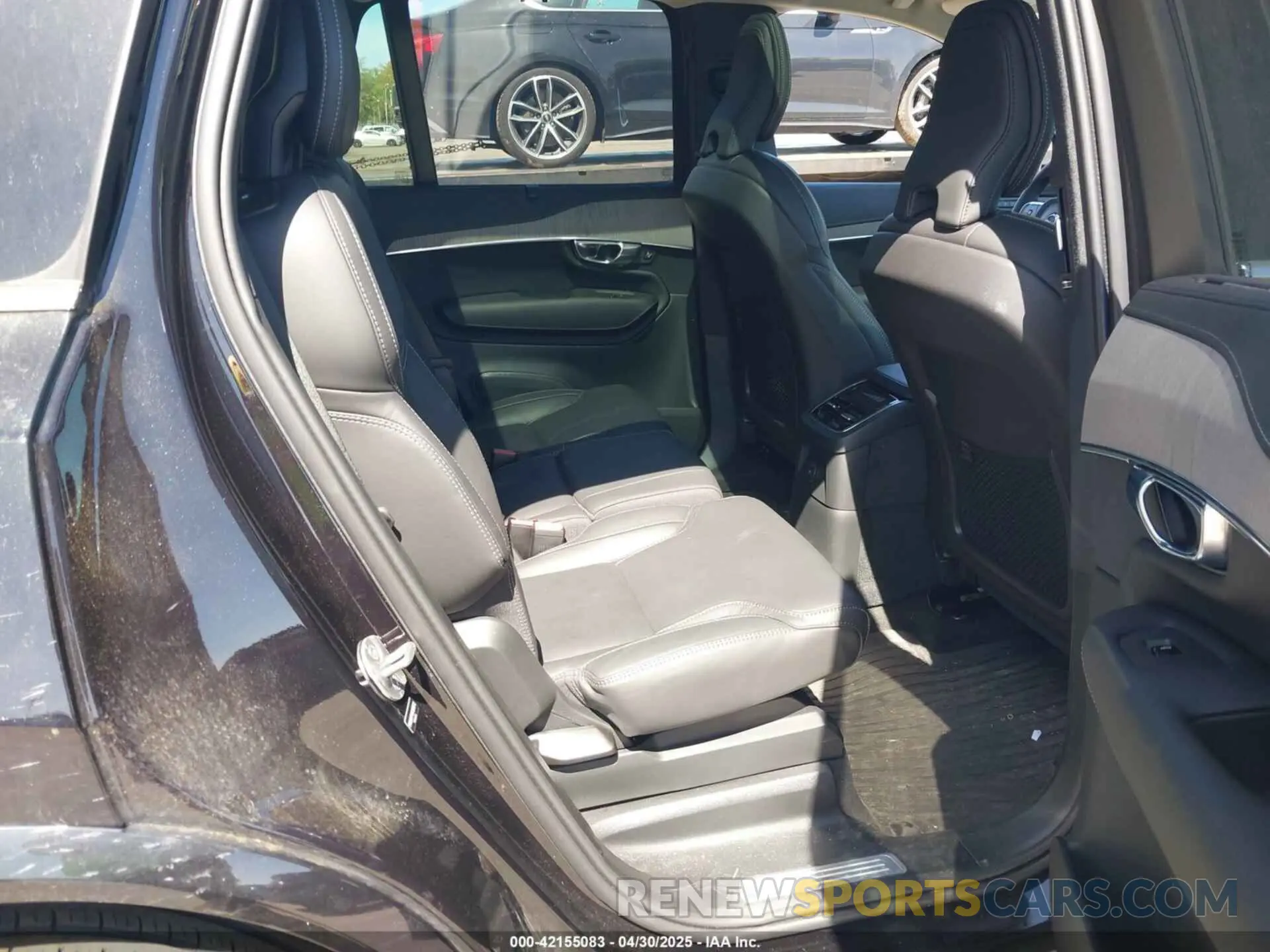 8 Фотография поврежденного автомобиля YV4H60PF4S1305975 VOLVO XC90 PLUG-IN HYBRID 2025