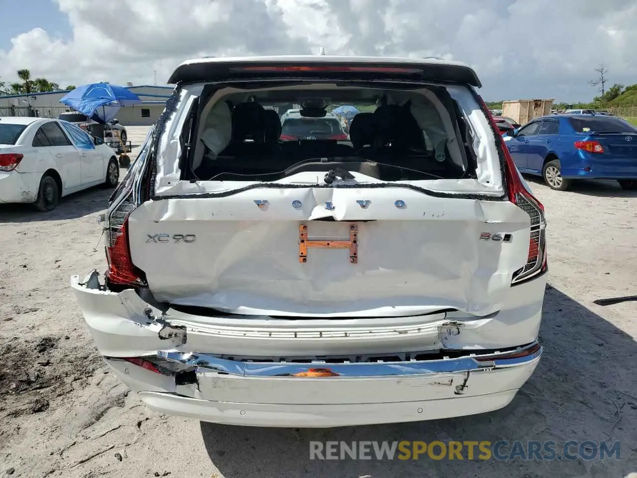 6 Photograph of a damaged car YV4062PN5P1978068 VOLVO XC90 PLUS 2023