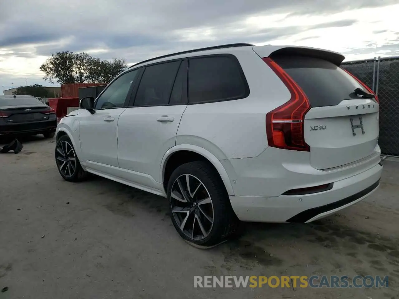 2 Фотография поврежденного автомобиля YV4H60CW8P1978460 VOLVO XC90 PLUS 2023