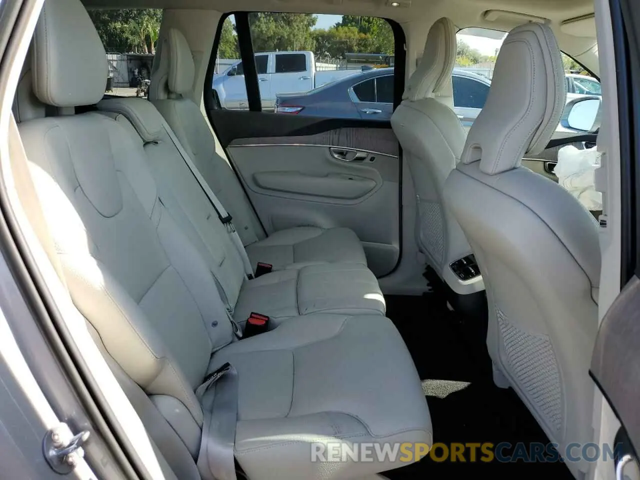 11 Фотография поврежденного автомобиля YV4L12PN8P1906325 VOLVO XC90 PLUS 2023
