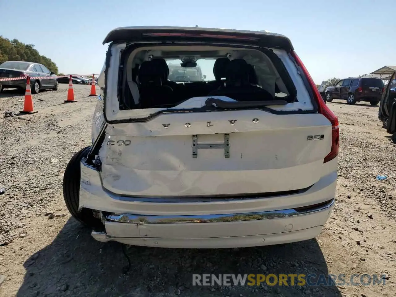 6 Photograph of a damaged car YV4L12PN8P1937896 VOLVO XC90 PLUS 2023