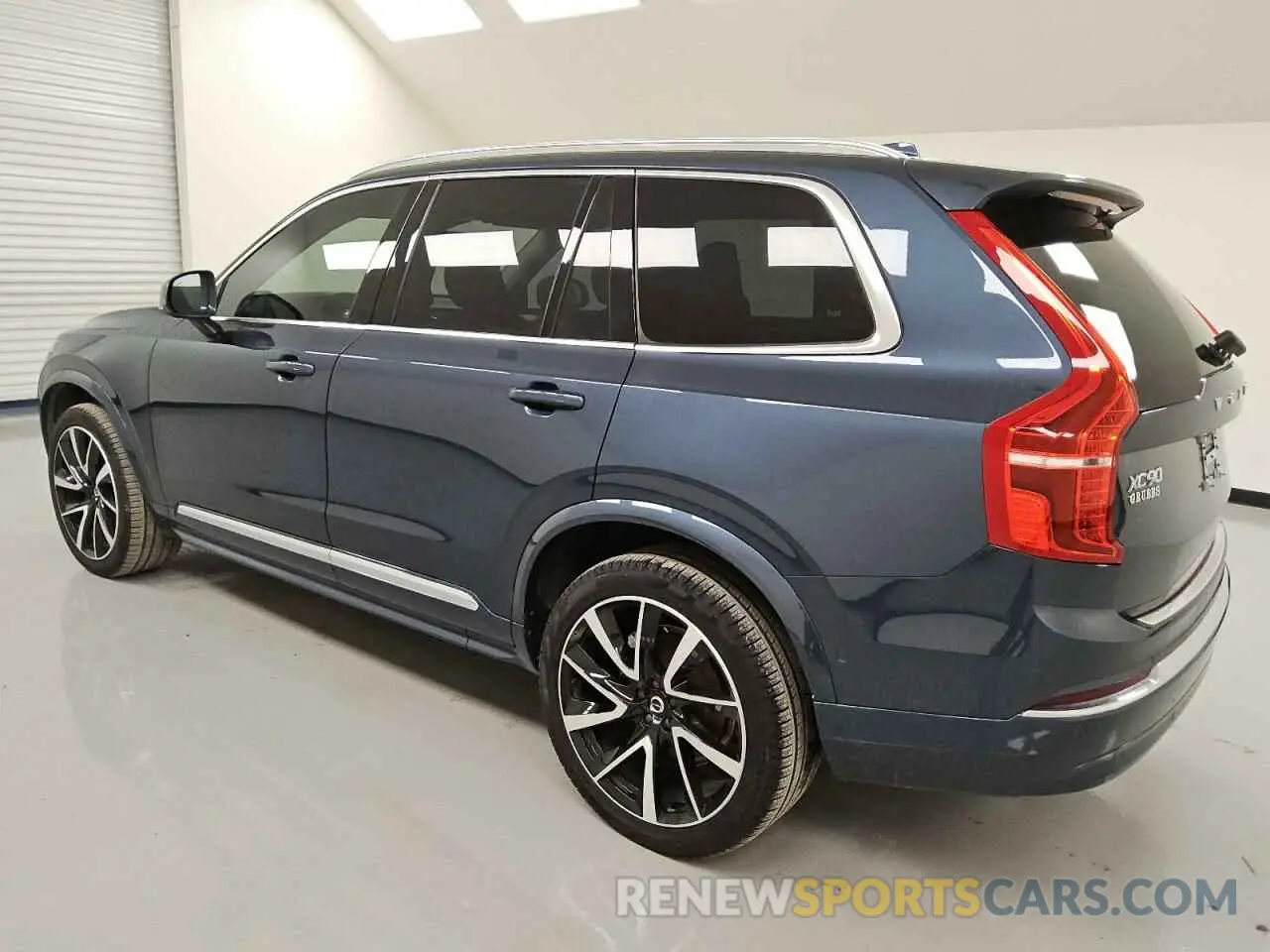 2 Фотография поврежденного автомобиля YV4062JE9R1202103 VOLVO XC90 PLUS 2024