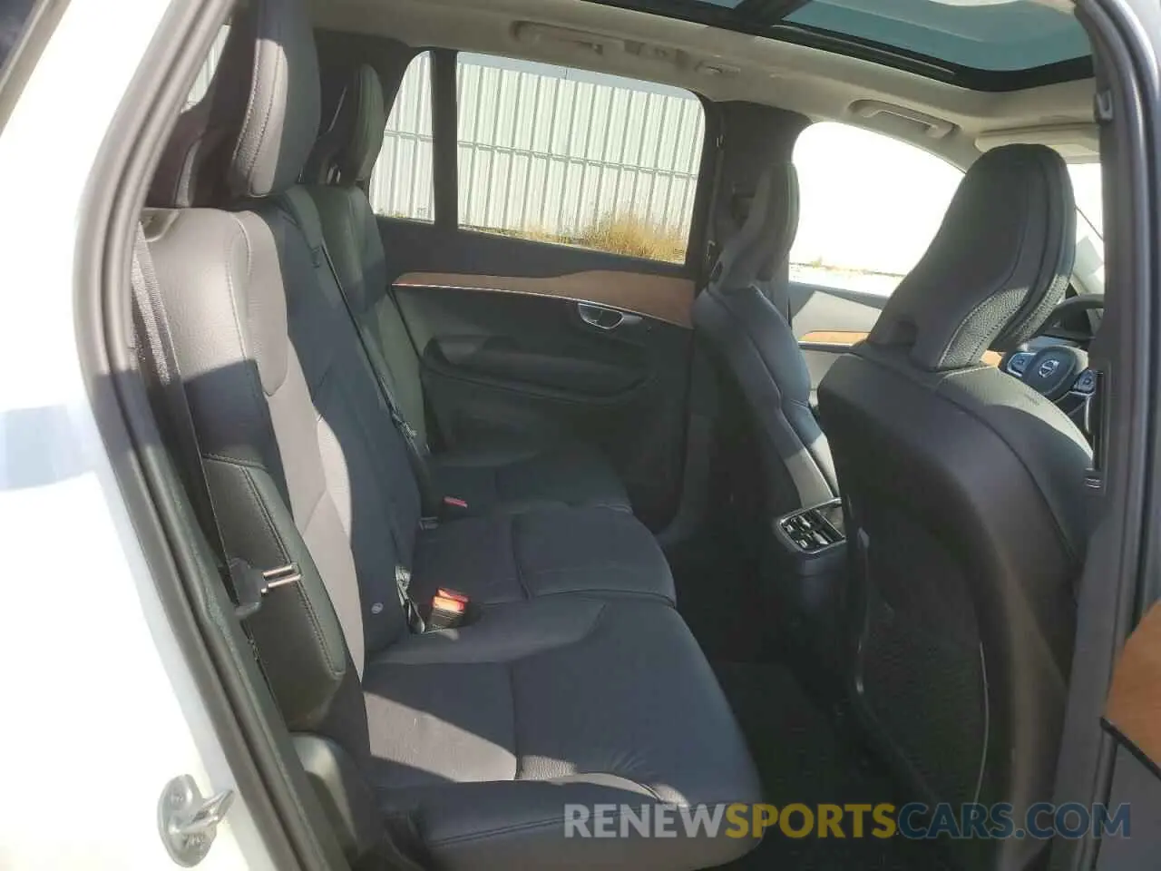 11 Фотография поврежденного автомобиля YV4062PE5R1178275 VOLVO XC90 PLUS 2024