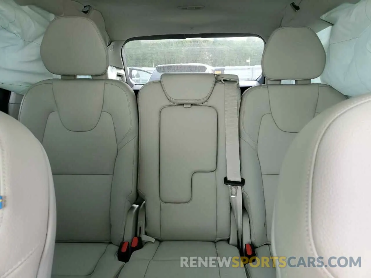 10 Photograph of a damaged car YV4062PE8R1164676 VOLVO XC90 PLUS 2024