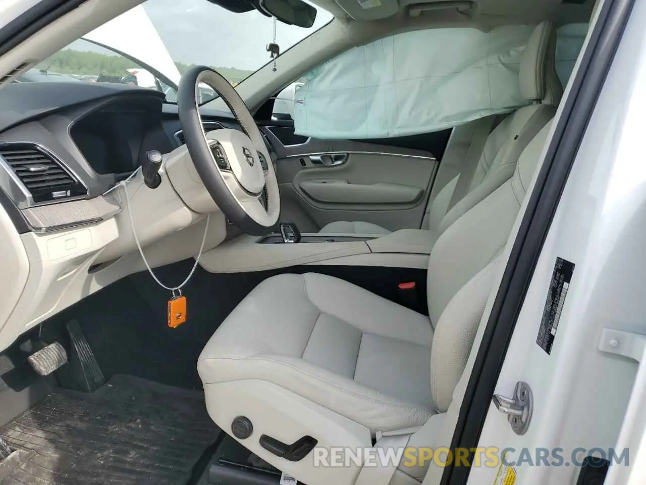 7 Photograph of a damaged car YV4062PE8R1164676 VOLVO XC90 PLUS 2024