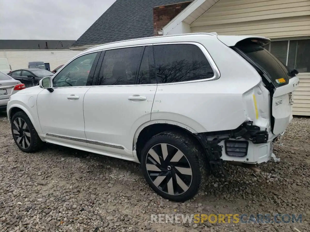 2 Фотография поврежденного автомобиля YV4H60CE1R1223807 VOLVO XC90 PLUS 2024